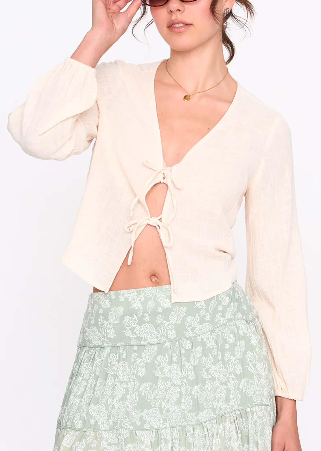 24 Colors Women's Shirt White