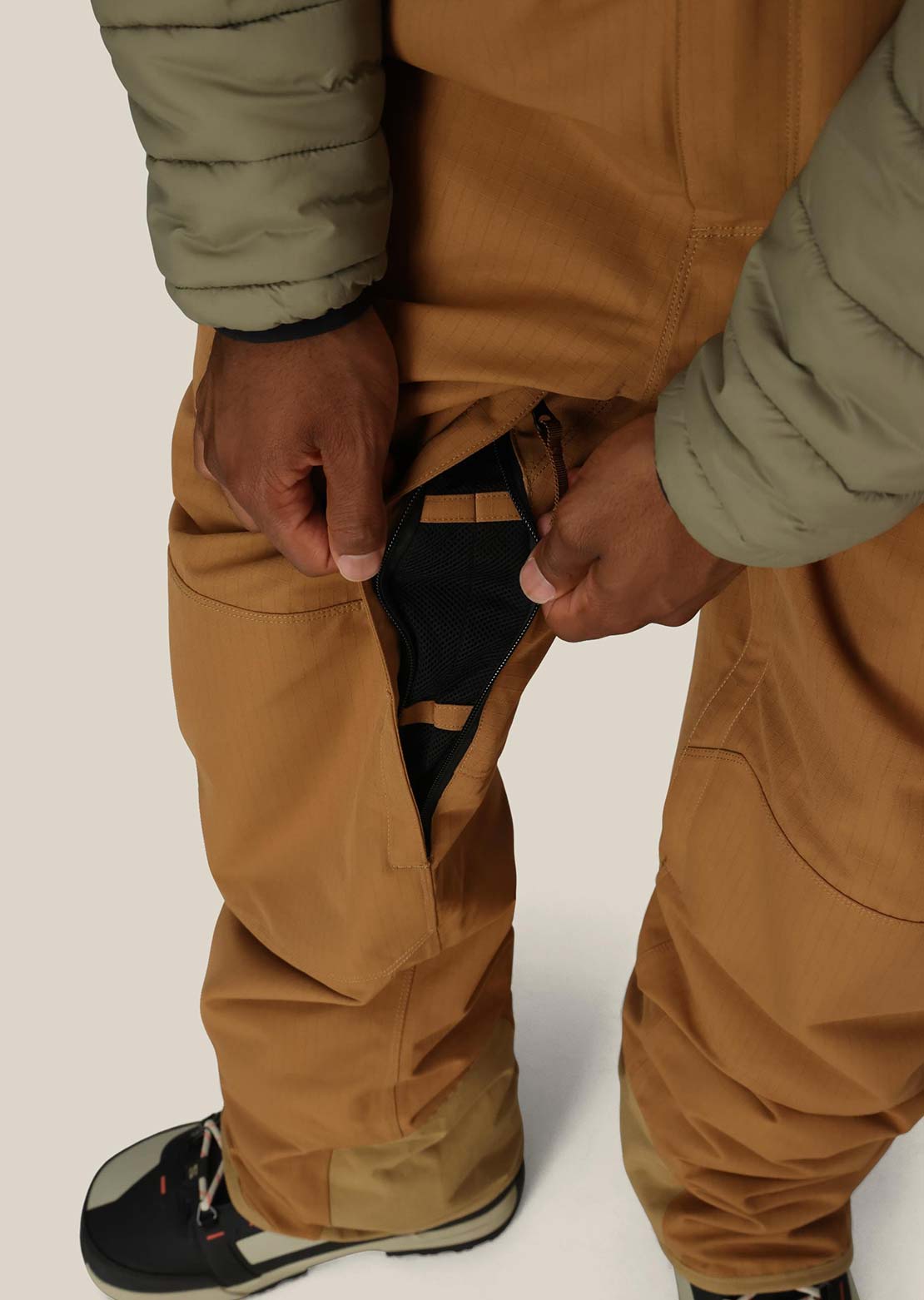 686 Men's Hot Lap Insulated Bib Pants Caramel Ripstop
