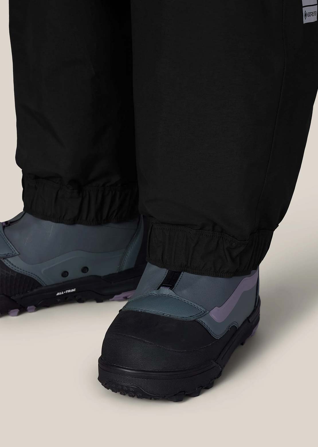 686 Women's GORE-TEX Outline Pants