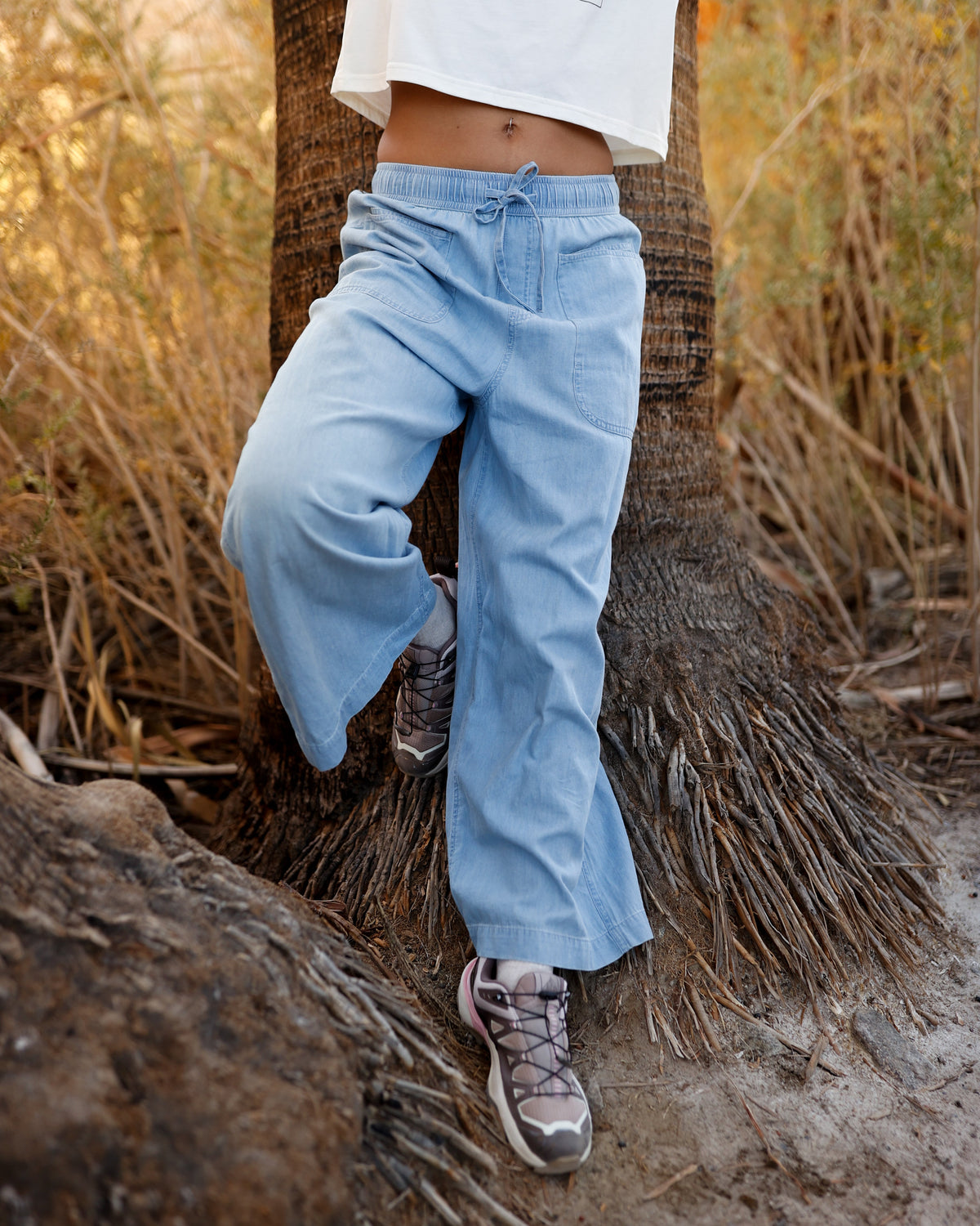 Tentree Women's Denim Crestwood Pant