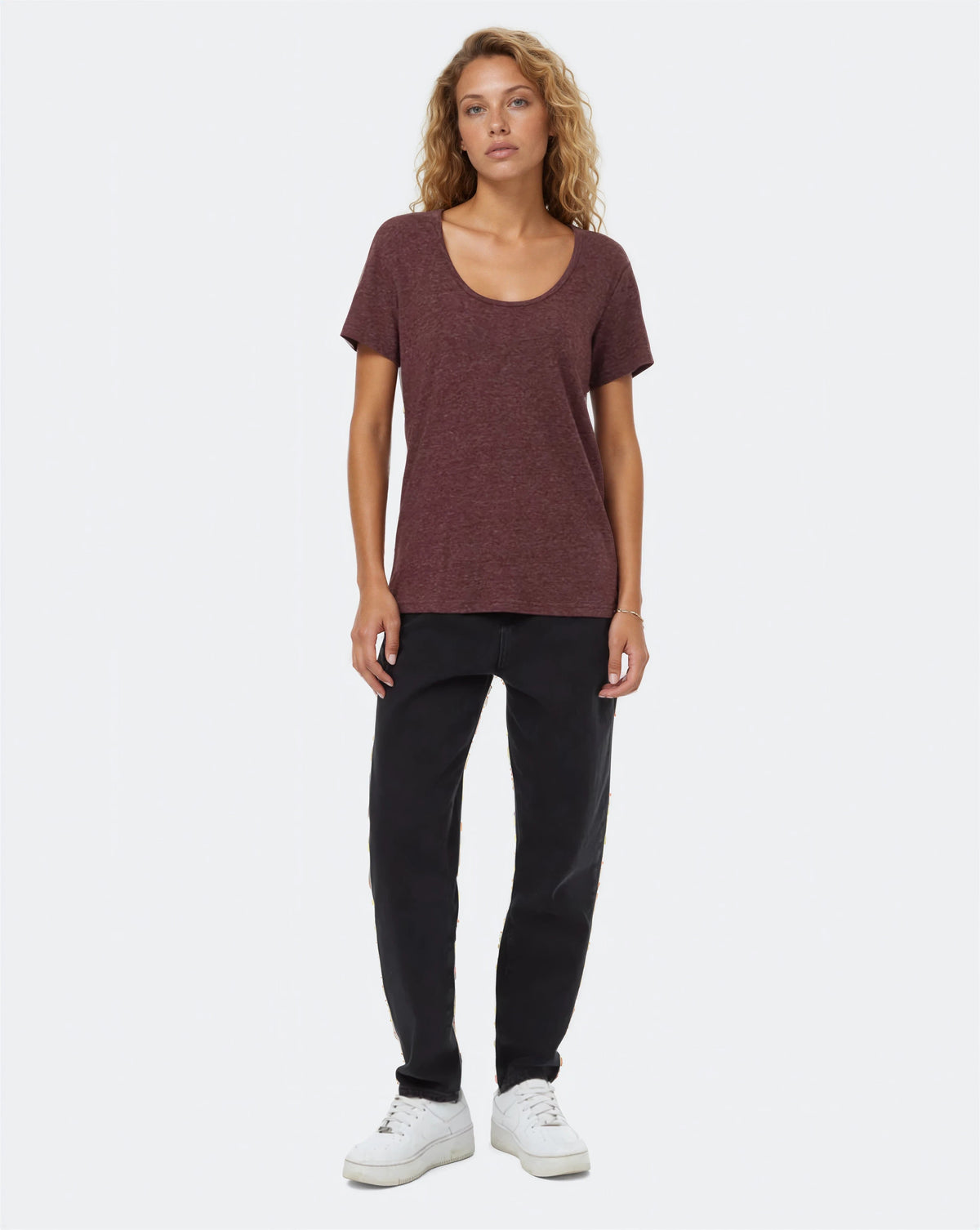 Tentree Women's Hemp Scoop Neck T-Shirt