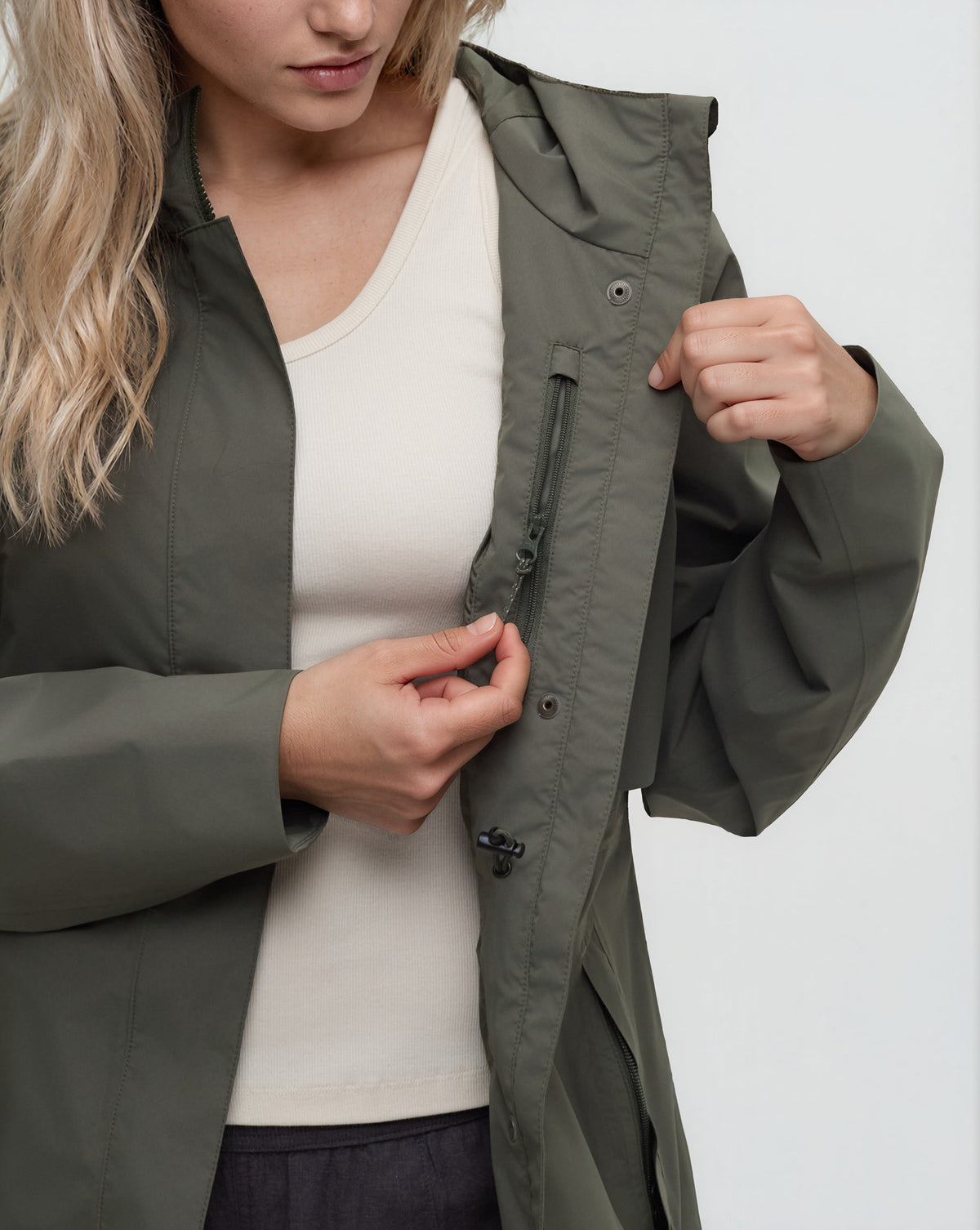 Tentree Women's Nimbus Long Rain Jacket