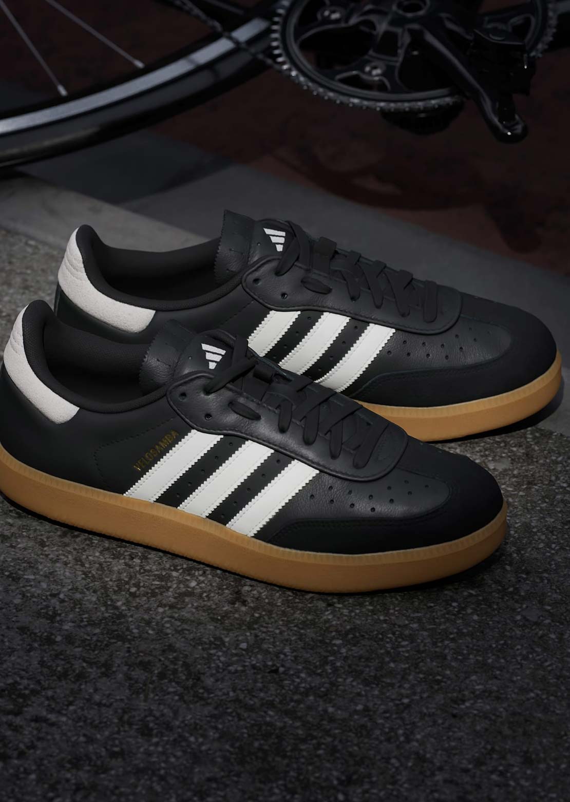 Adidas Unisex VeloSamba Leather Clipless Shoes