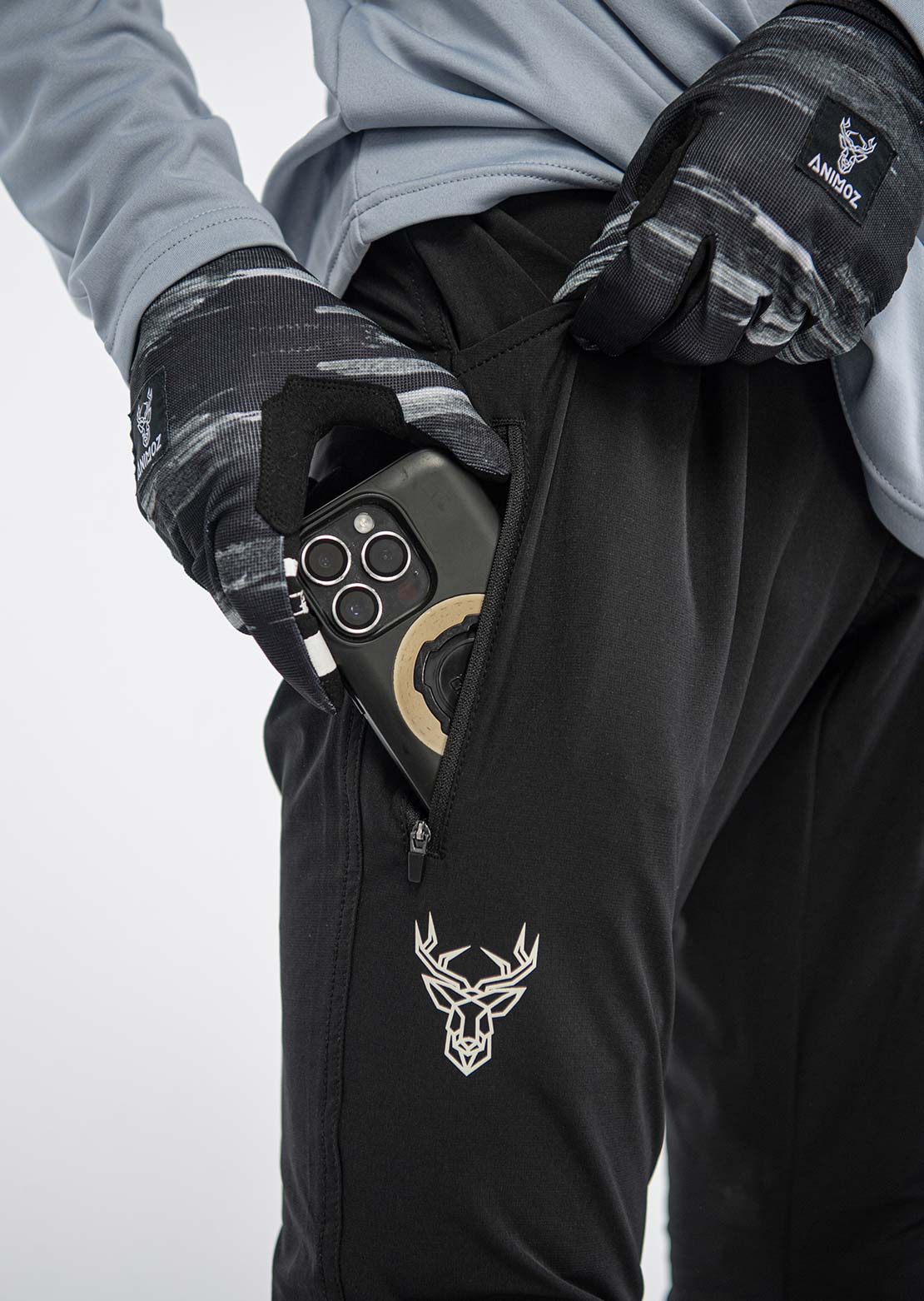 Animoz Raw Pants Black