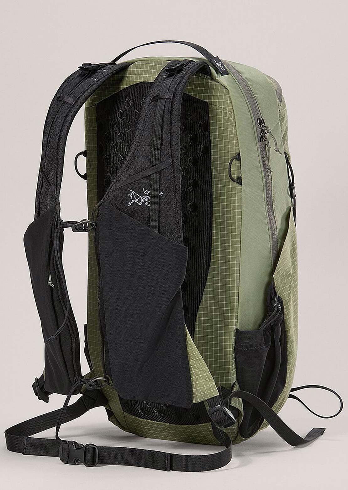 Arc&#39;teryx Aerios 18 Backpack Chloris/Forage