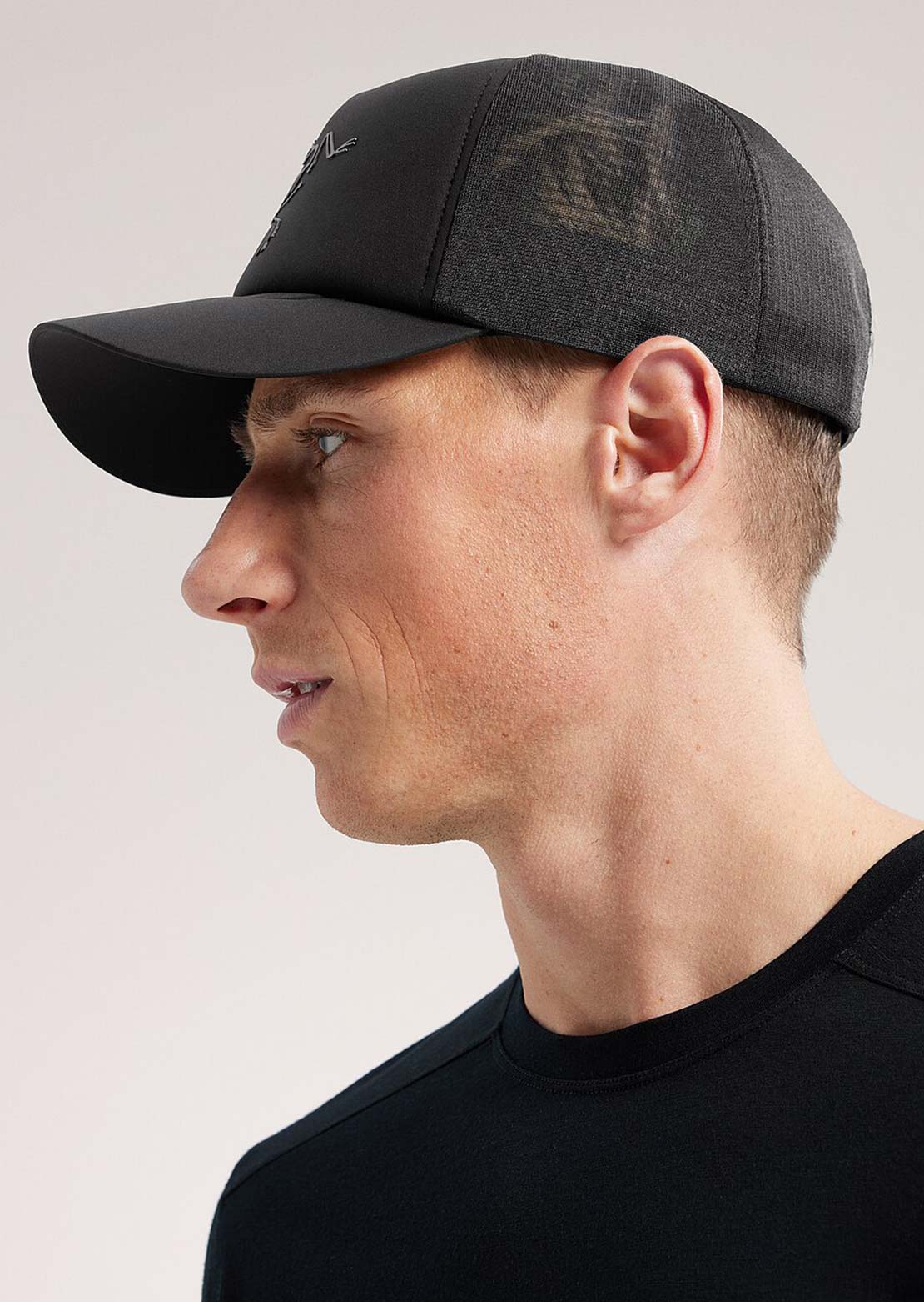 Arc&#39;teryx Bird Trucker Curved Cap Black