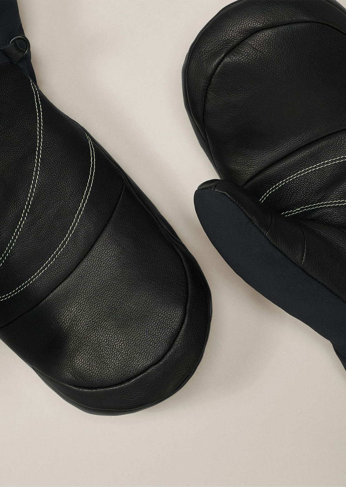 Arc'teryx Fission SV Mittens Black