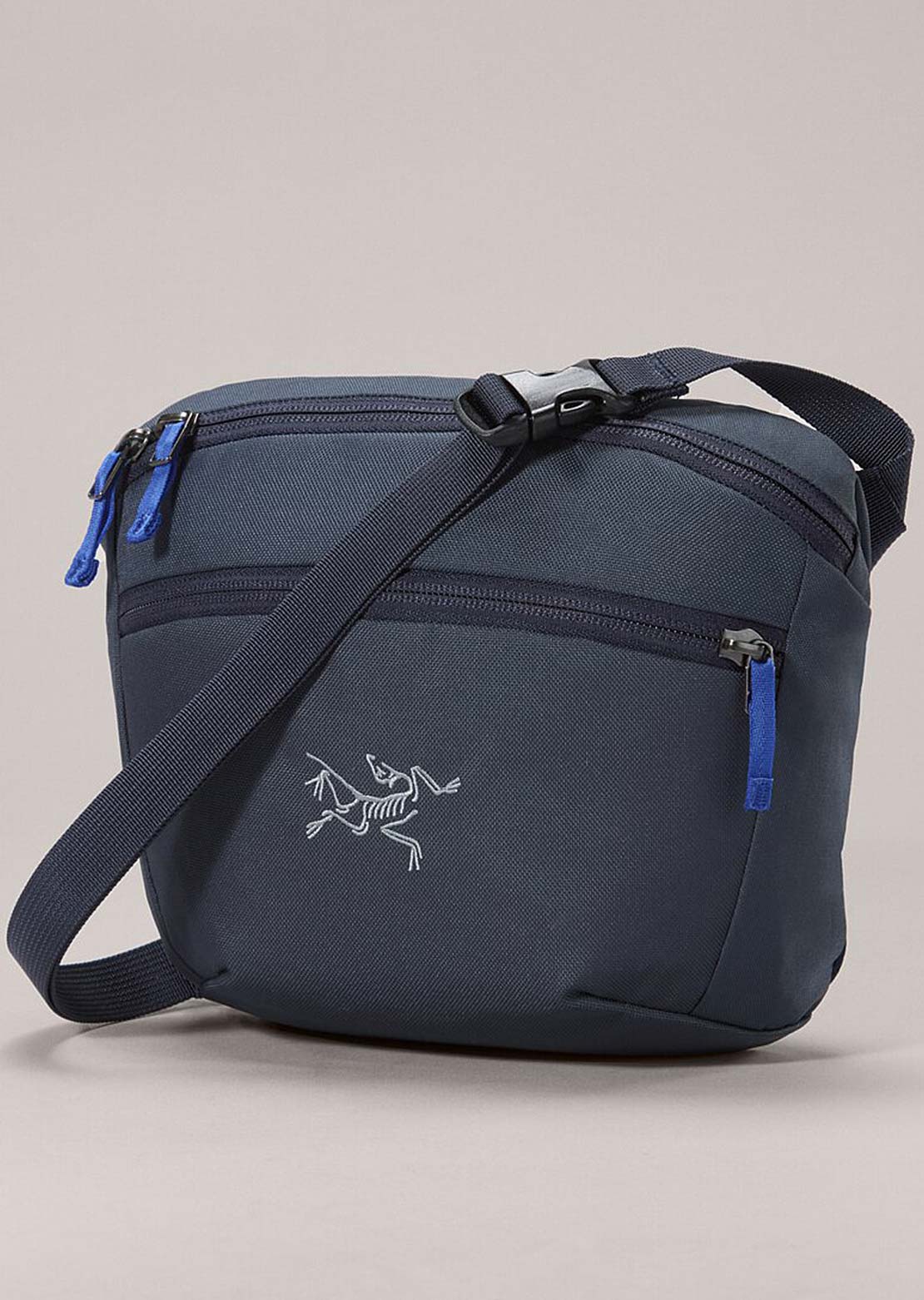 Arc&#39;teryx Mantis 2 Waist Pack Black Sapphire/Vitality