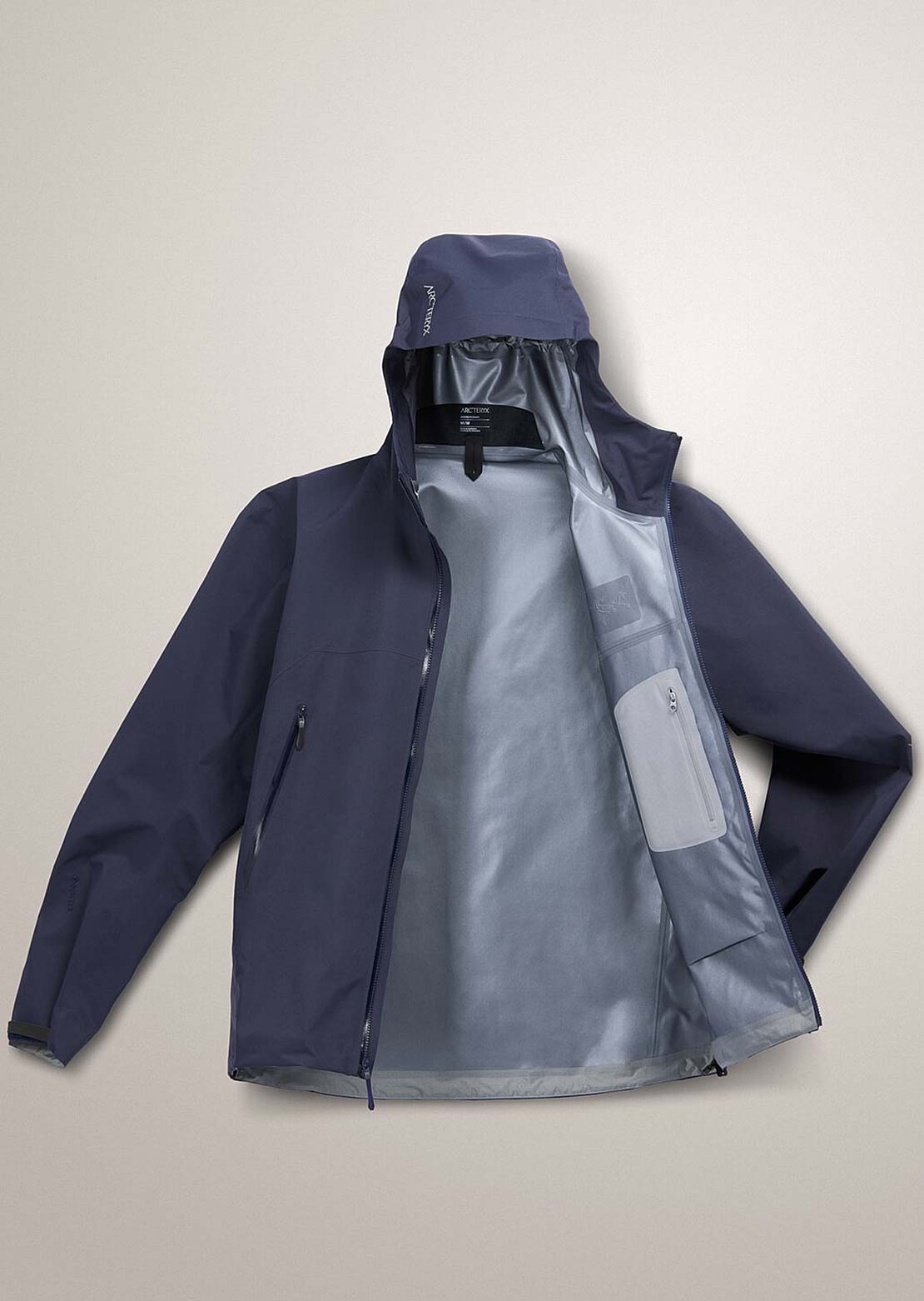 Arc&#39;teryx Men&#39;s Beta Hardshell Jacket Black Sapphire