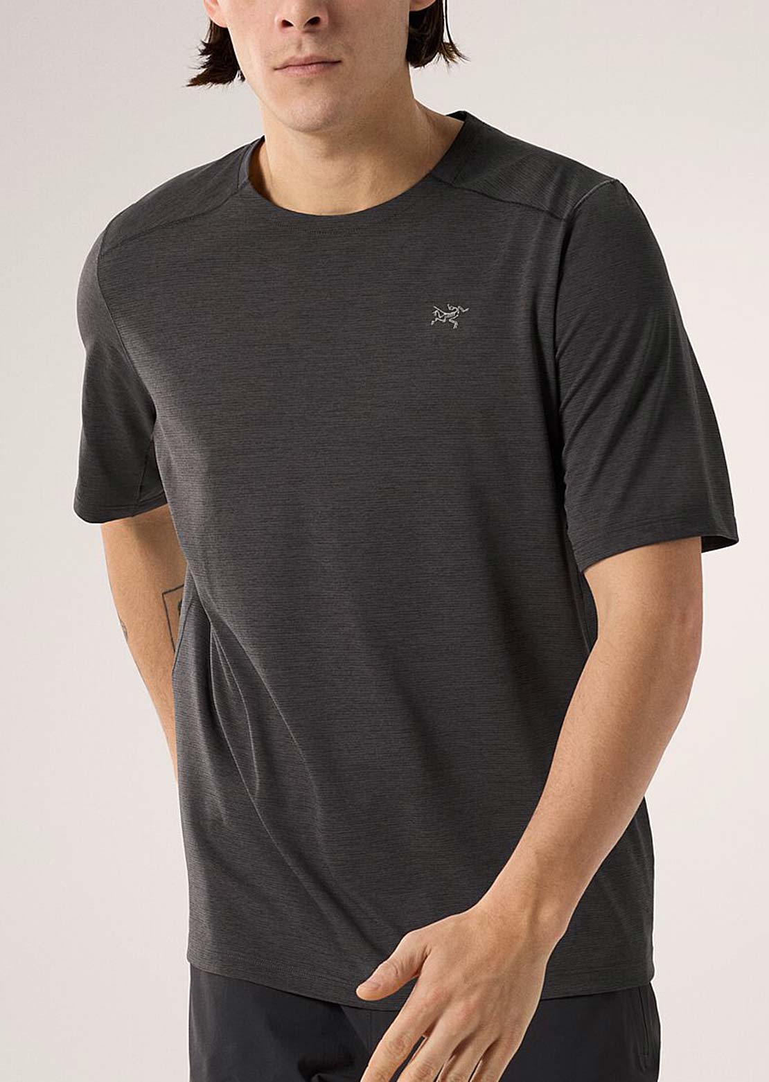 Arc&#39;teryx Men&#39;s Cormac Crew SS T-Shirt Black Heather