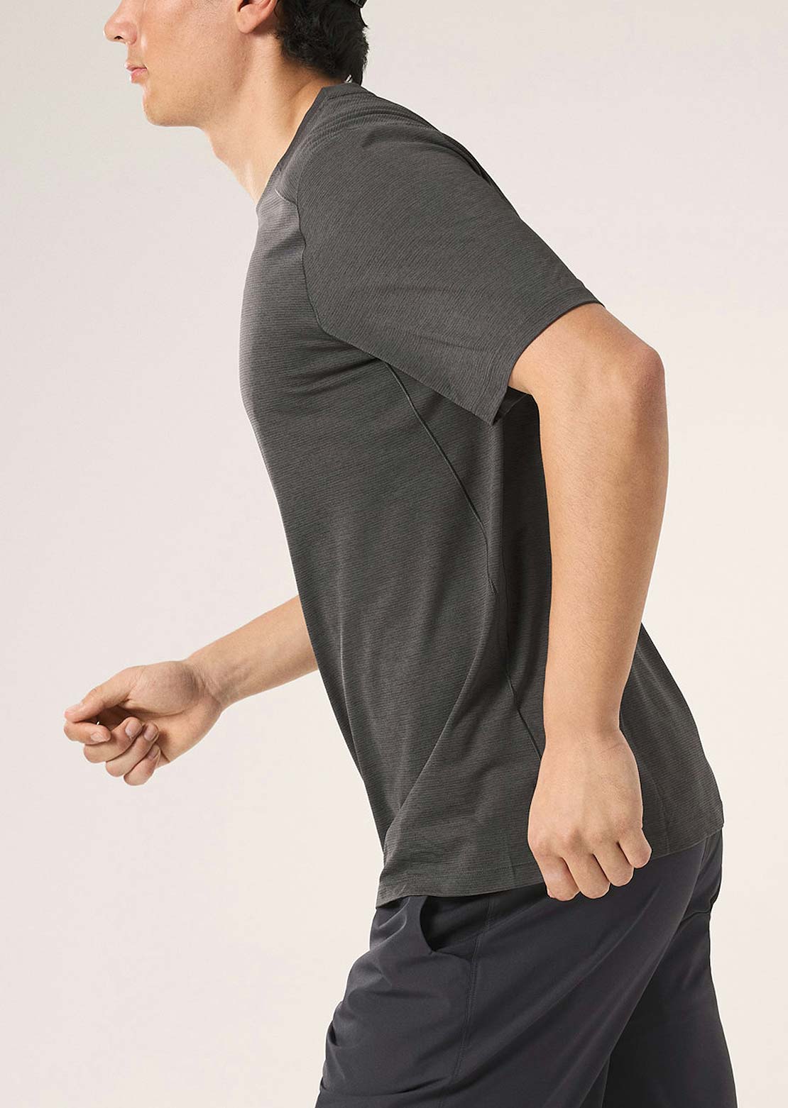 Arc'teryx Men's Cormac Crew T-shirt Black Heather