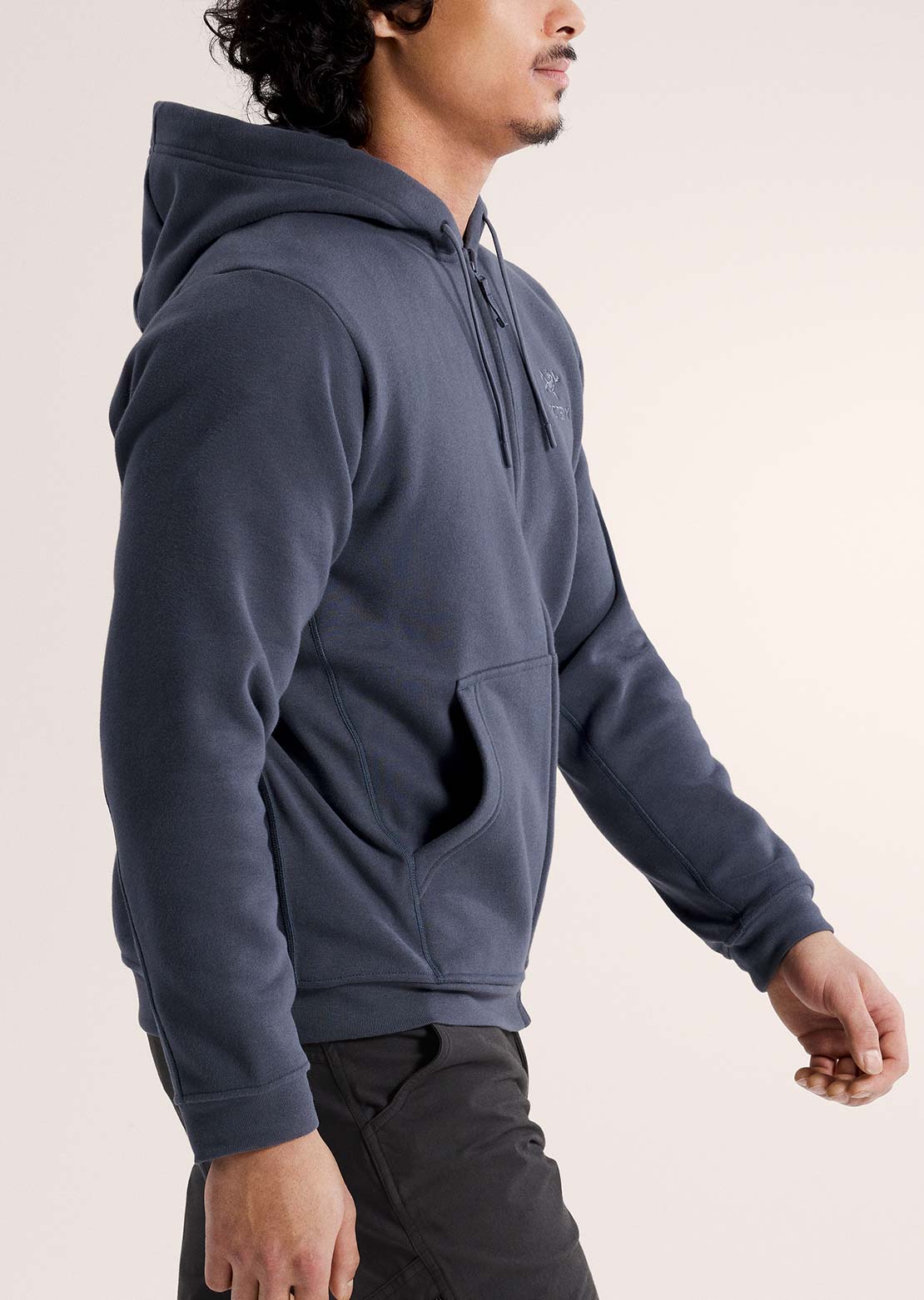 Arc'teryx Men's Emblem Fleece Full-Zip Hood Dark Stratus