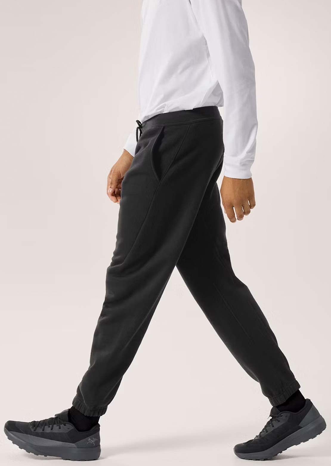 Arc'teryx Men's Emblem Fleece Joggers Black