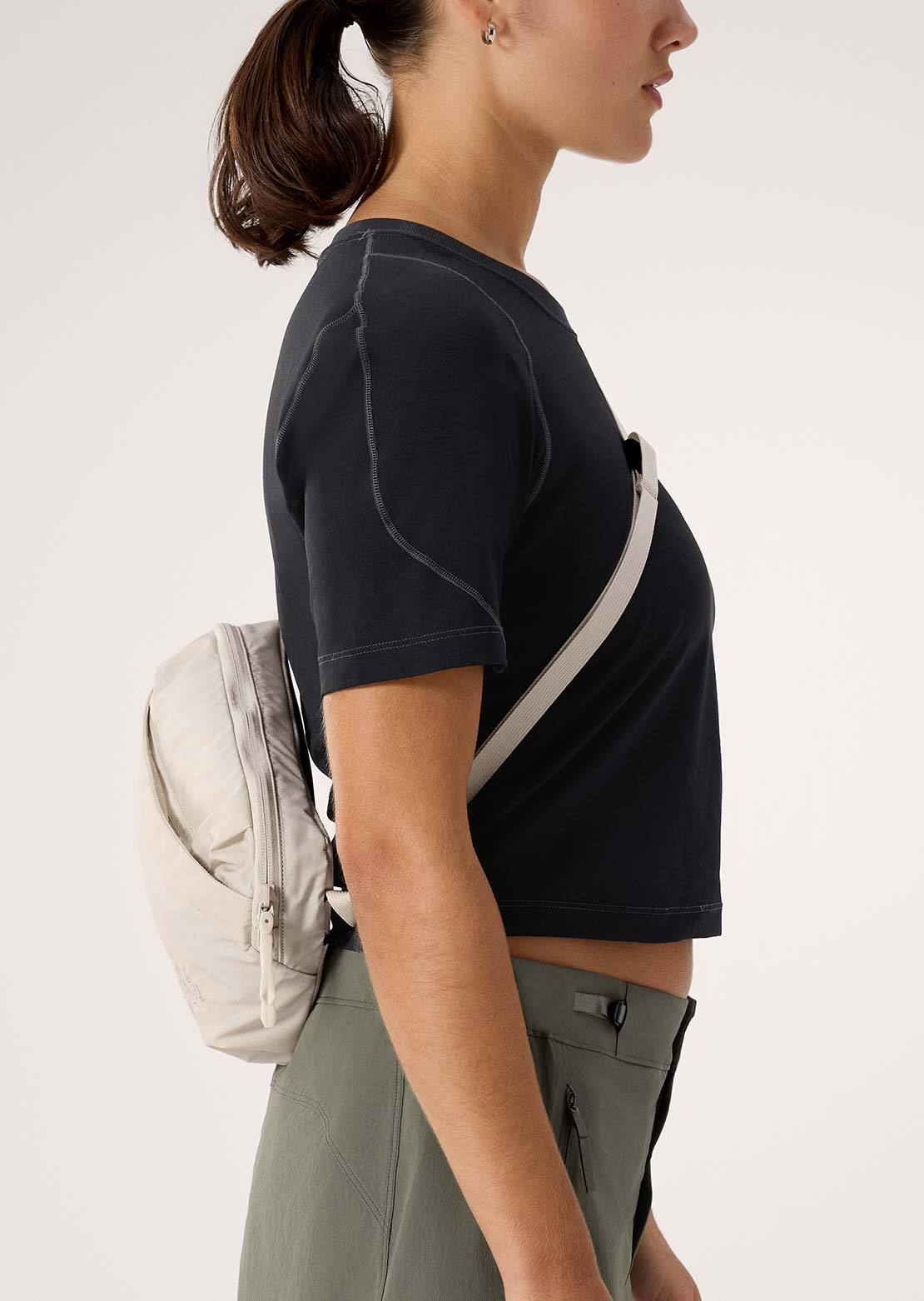 Arc'teryx Unisex Heliad Crossbody Bag Sea Salt