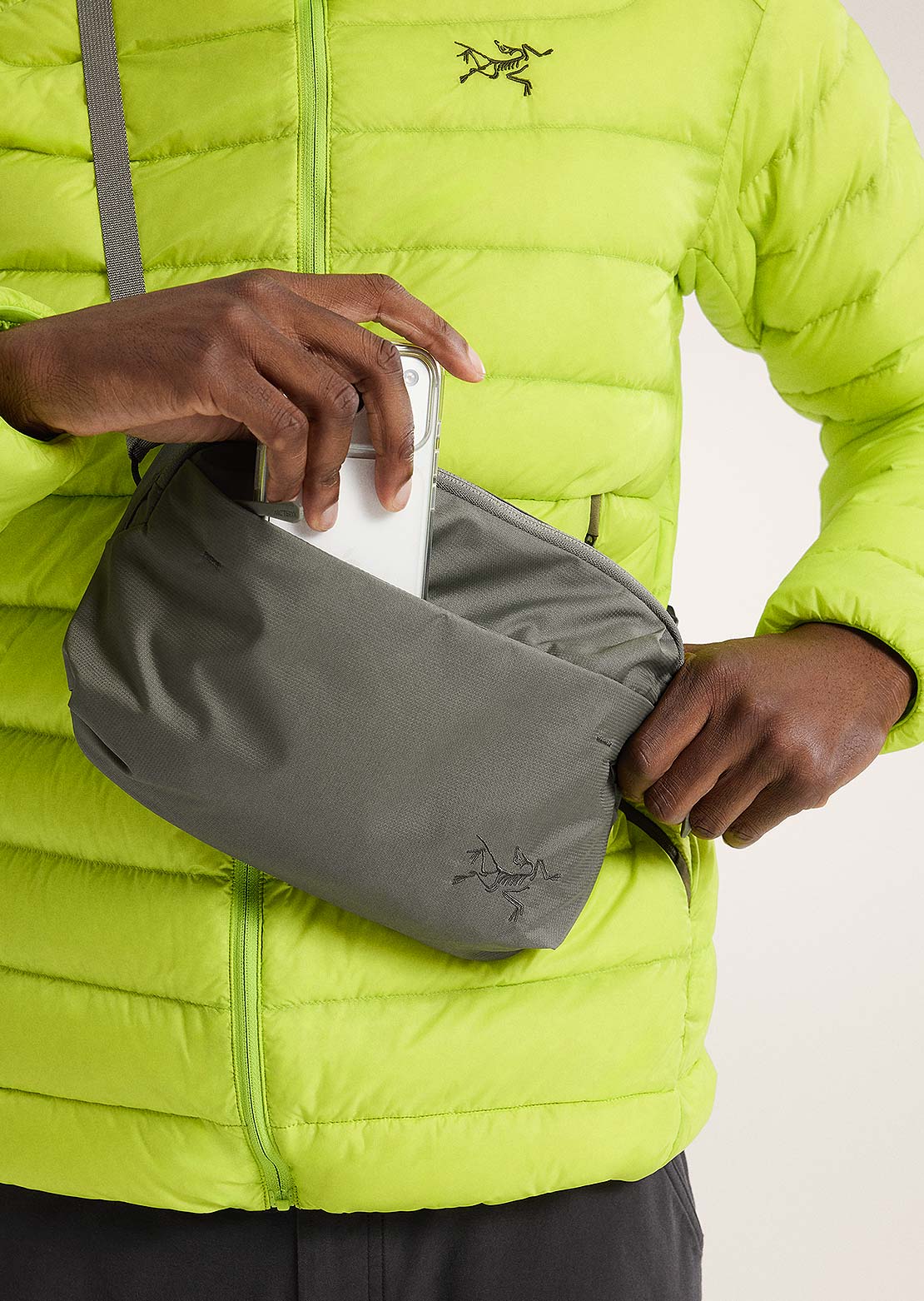 Arc'teryx Unisex Heliad Crossbody Bag Forage