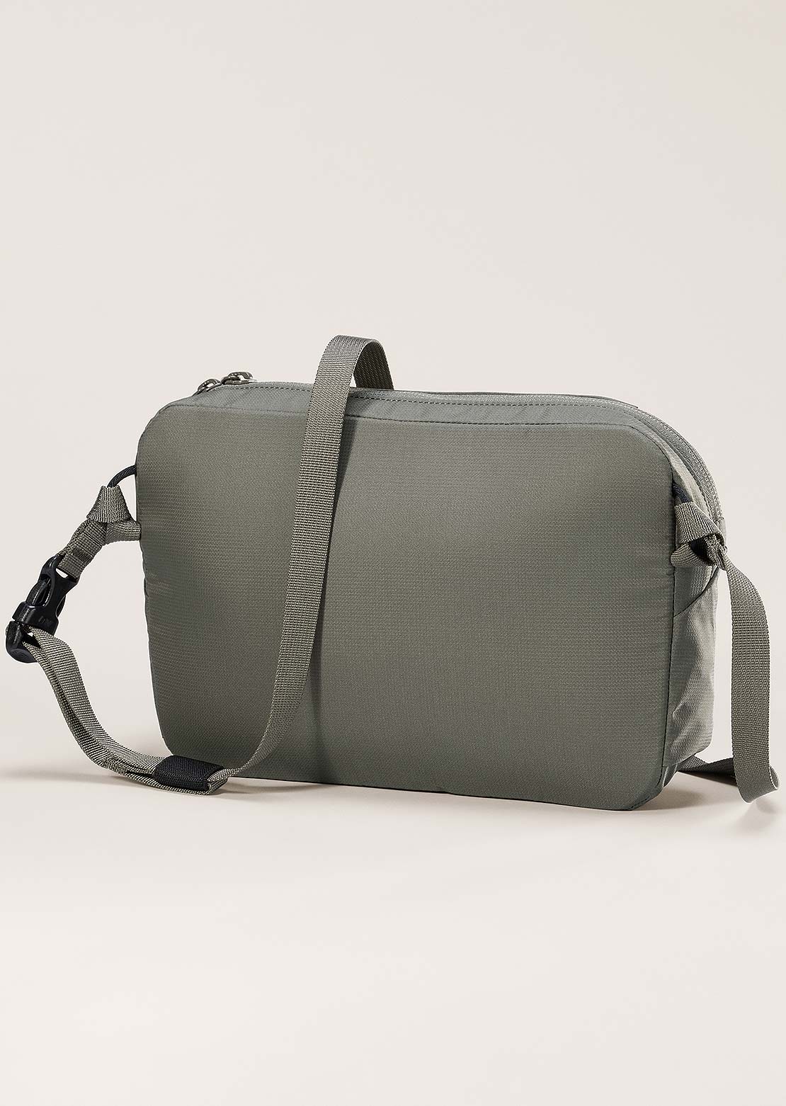 Arc'teryx Unisex Heliad Crossbody Bag Forage