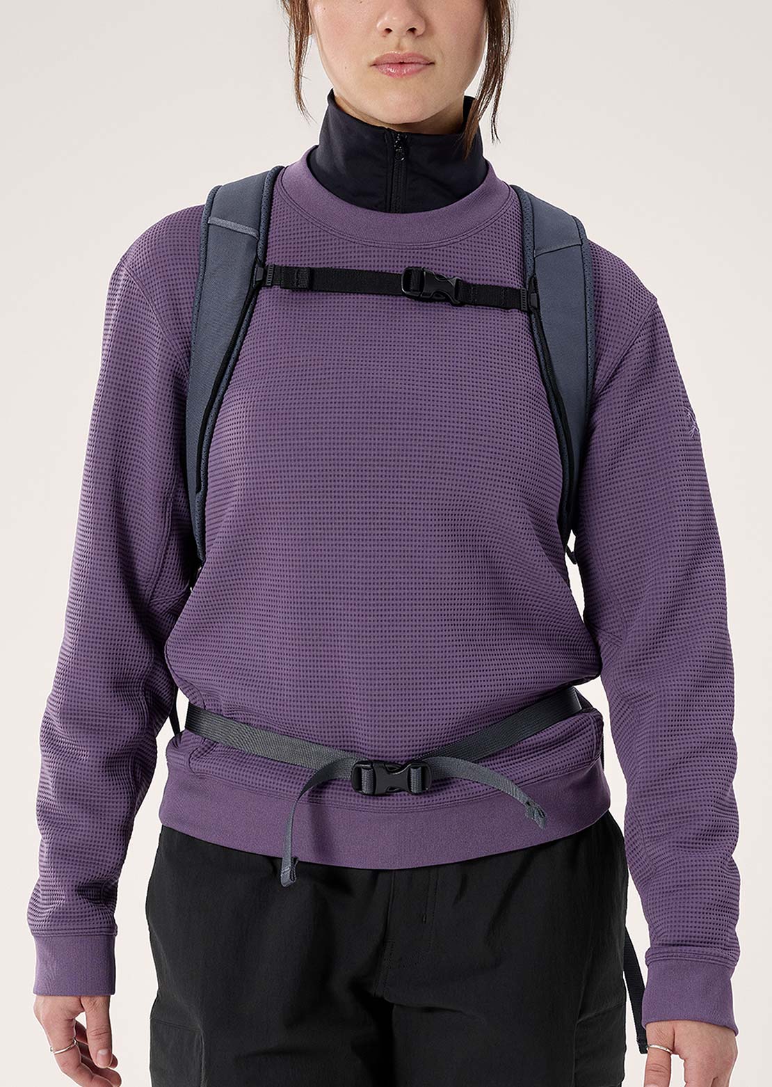 Arc'teryx Unisex Mantis 16 Backpack Dark Status