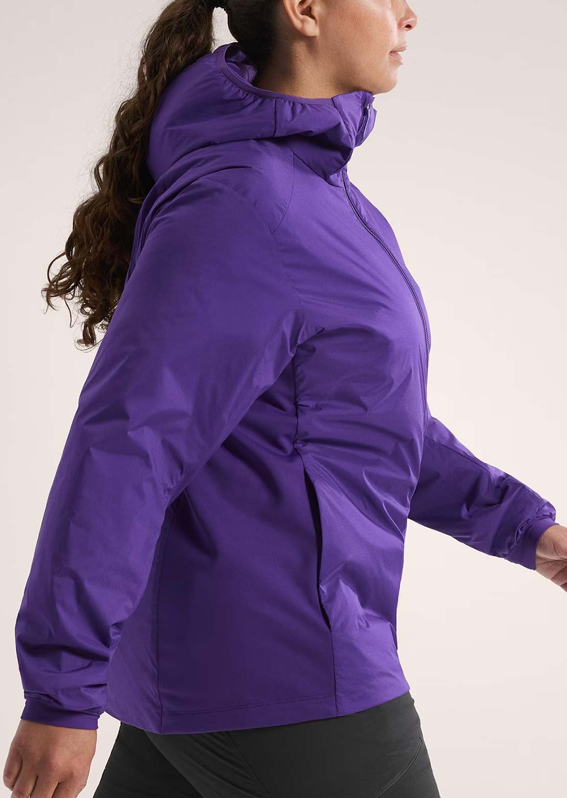 Arc'teryx Women's Atom Hood Jacket Azalea