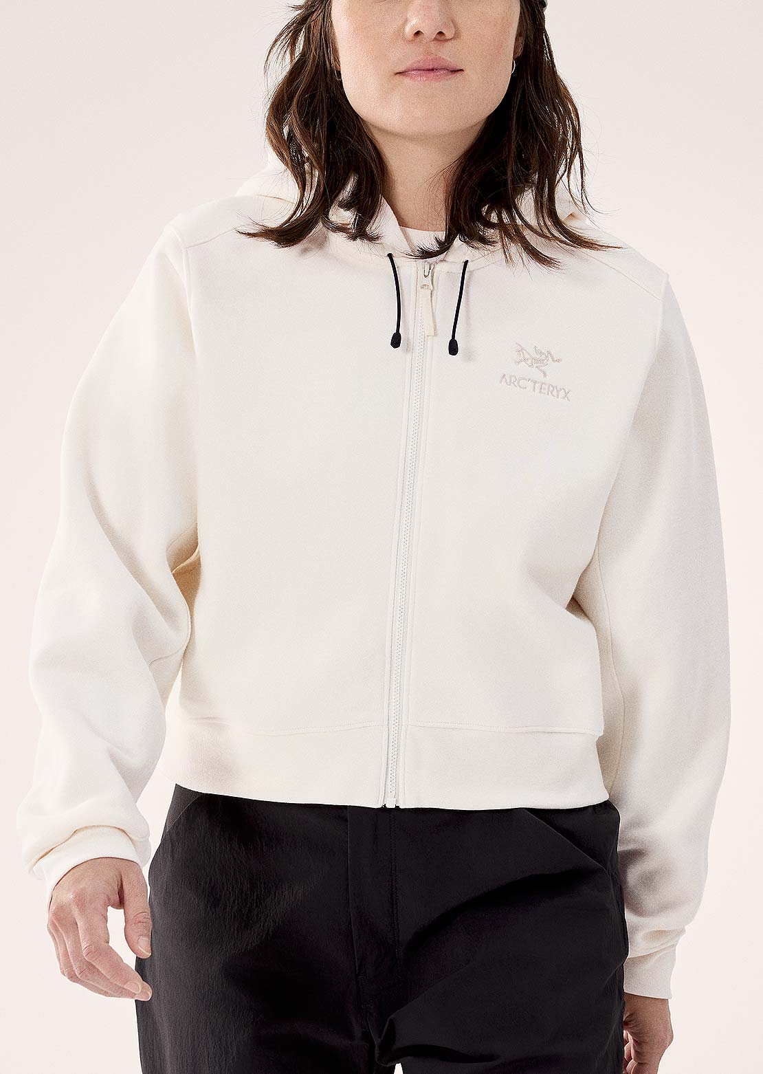 Arc'teryx Women's Emblem Fleece Full Zip Crop Hood Artic Silk
