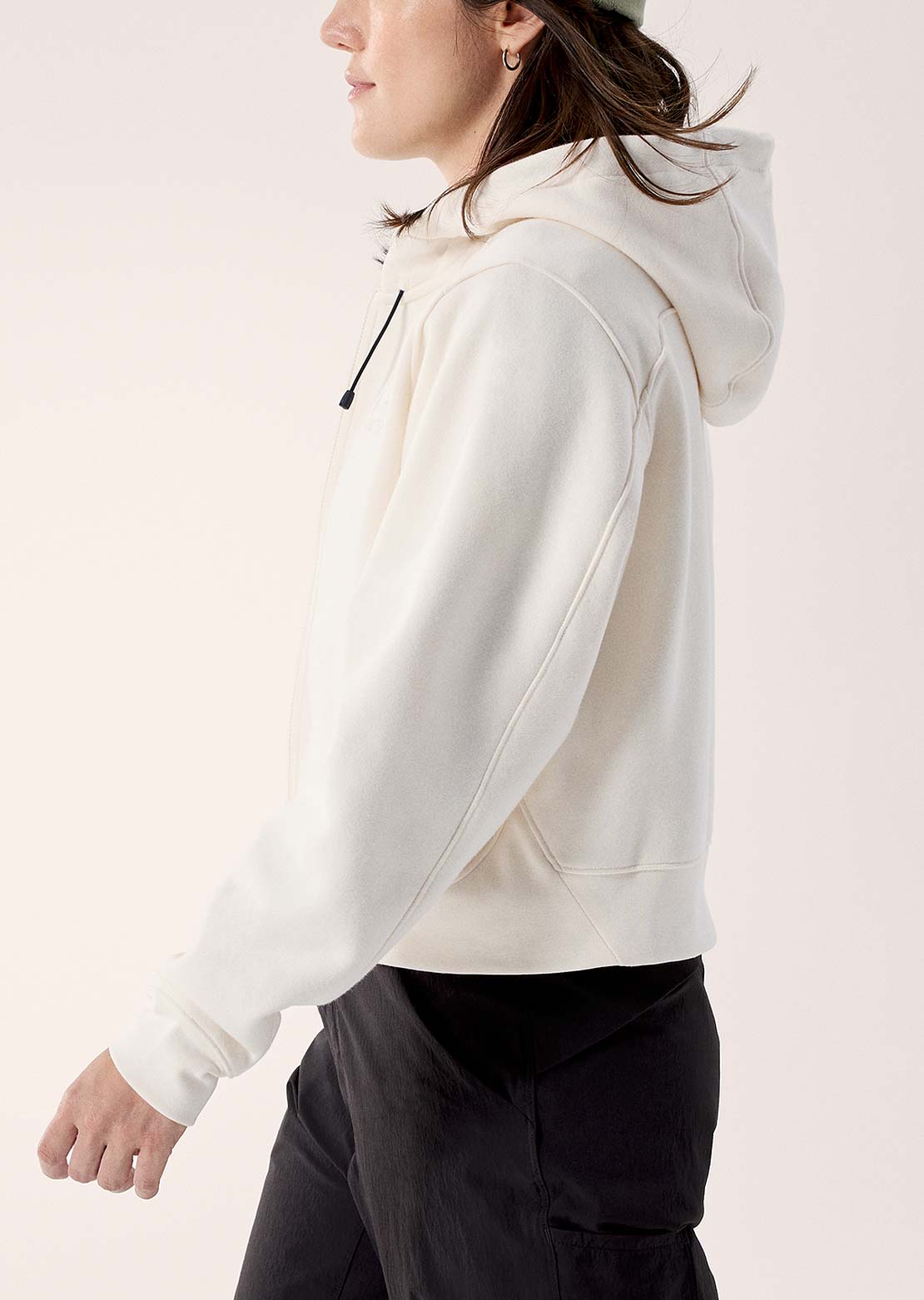 Arc'teryx Women's Emblem Fleece Full Zip Crop Hood Artic Silk