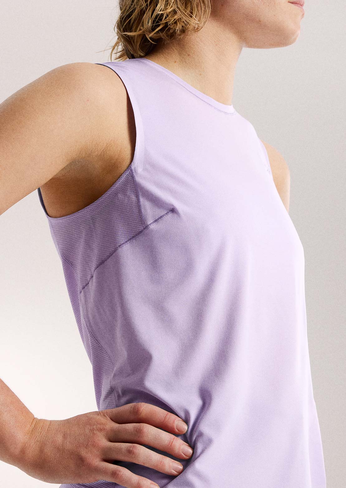 Arc'teryx Women's Norvan Tank Top Mallow