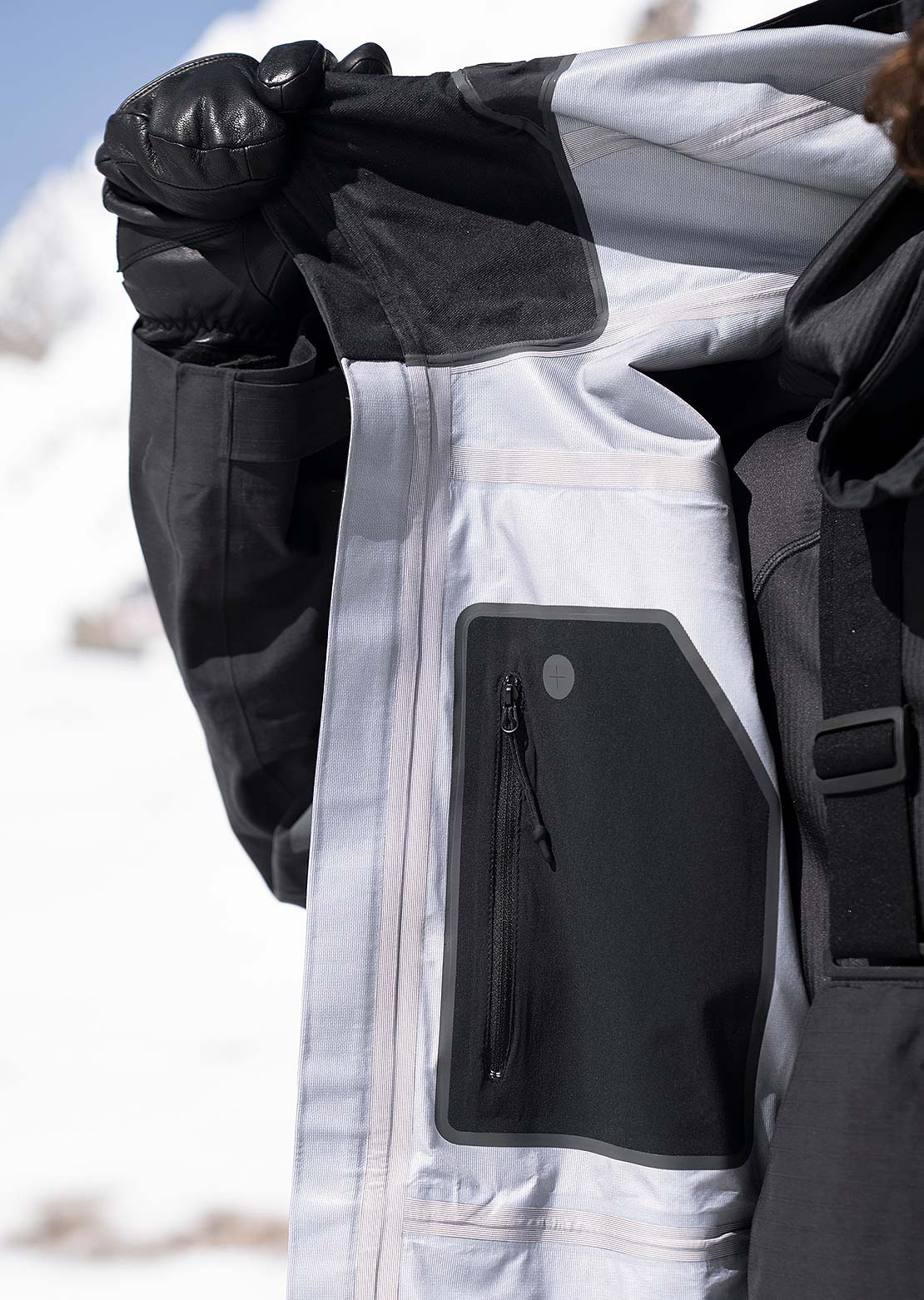 Armada Men's Grands 3L Jacket Black