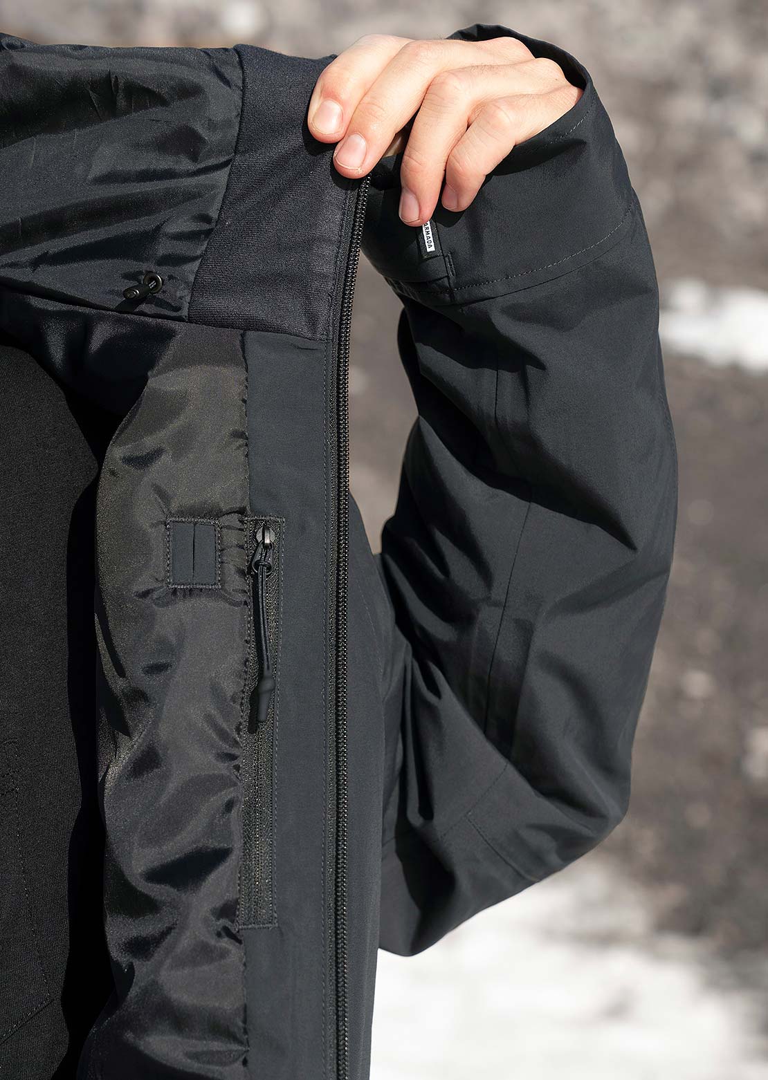 Armada Men&#39;s Reedy 2L Insulated Jacket Black