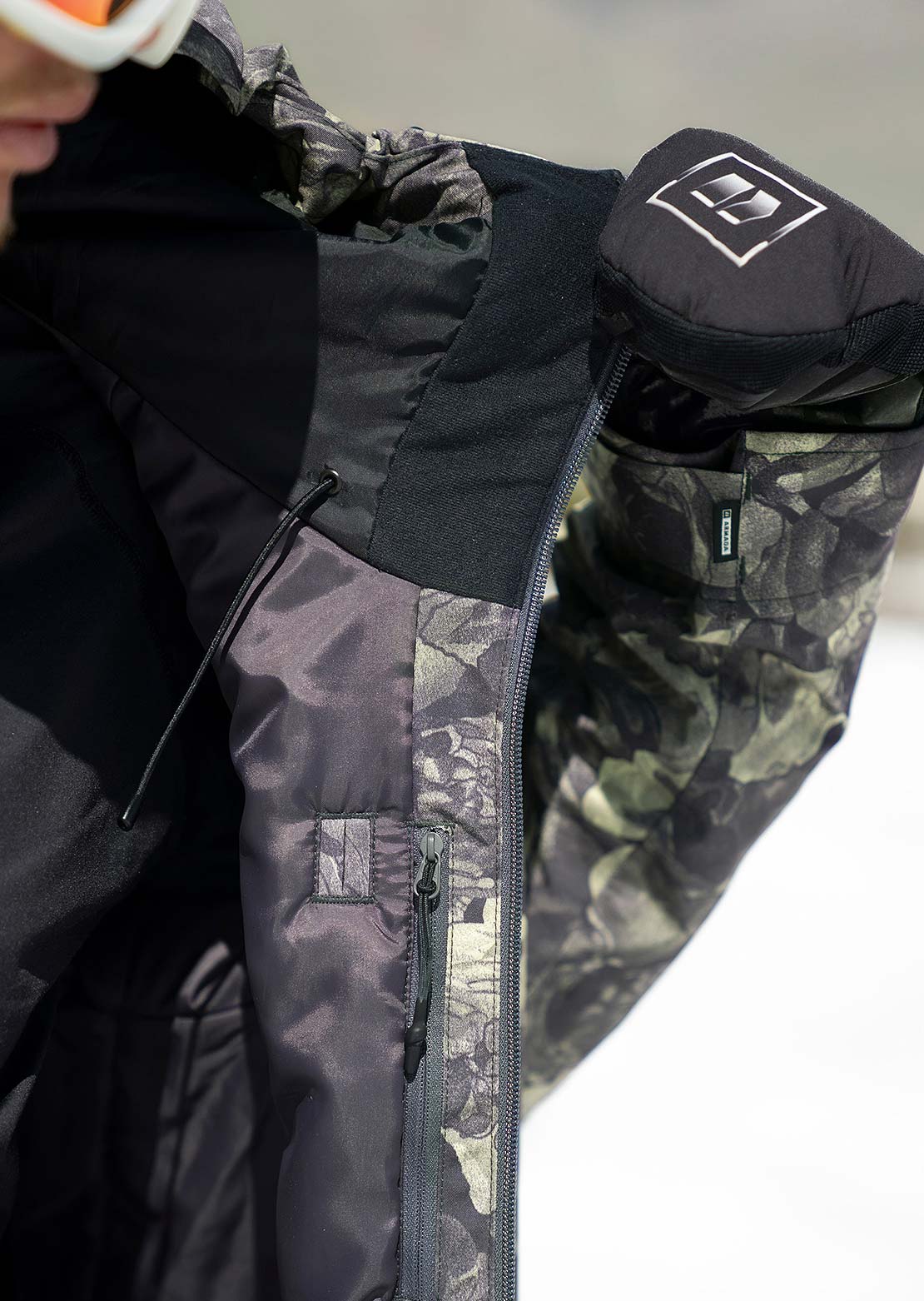 Armada Men&#39;s Reedy 2L Insulated Jacket Floral