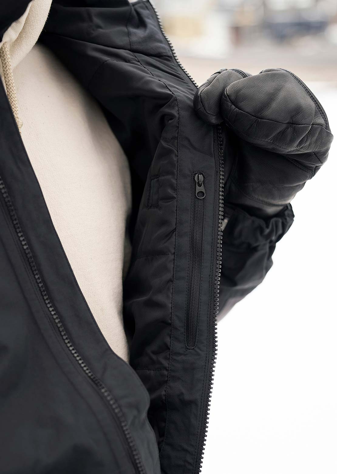 Armada Men's Sarin 2L Insulated Jacket Black/Anthracite