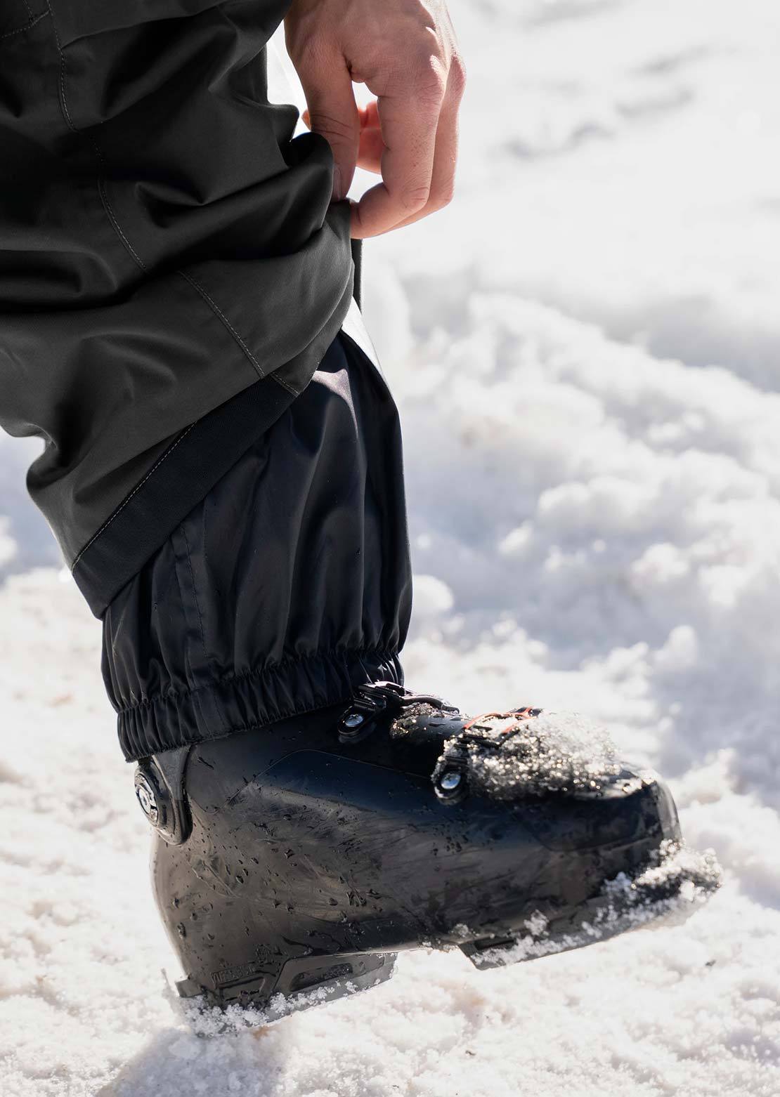 Armada Men's Sumpter 2L Bib Pants Black