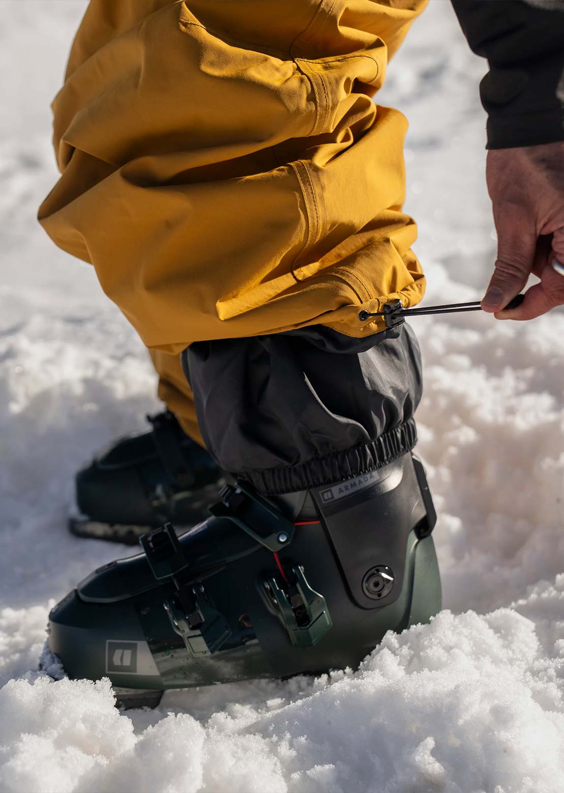 Armada Men's Team Issue 2L Insulated Pants Golden Brown