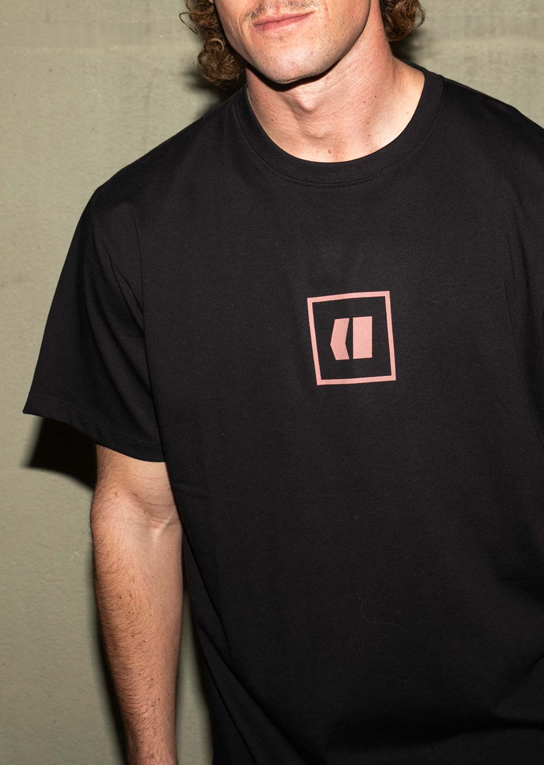 Armada Unisex Icon T-Shirt Black