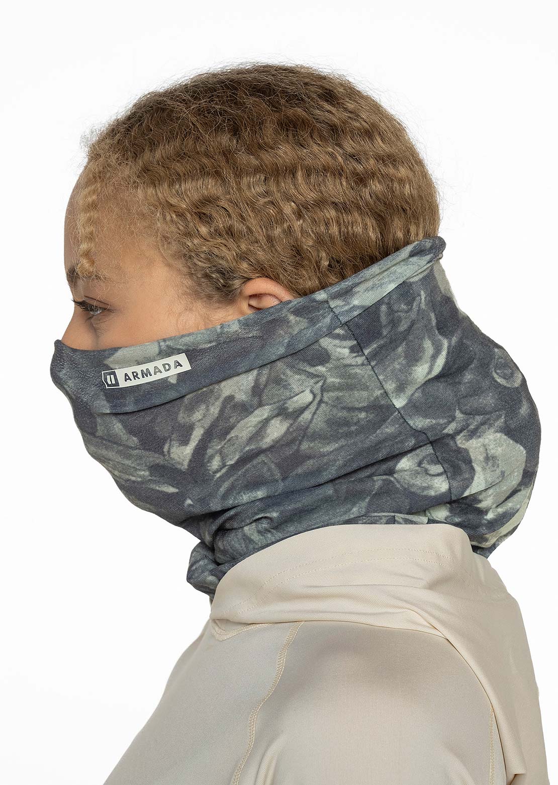 Armada Unisex Scooby Multi Tube Floral Camo