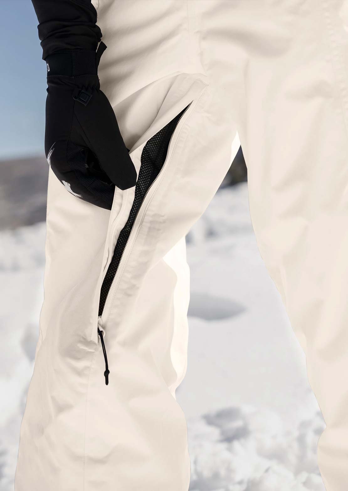 Armada Unisex Team Issue 2L Insulated Cargo Pants Cream