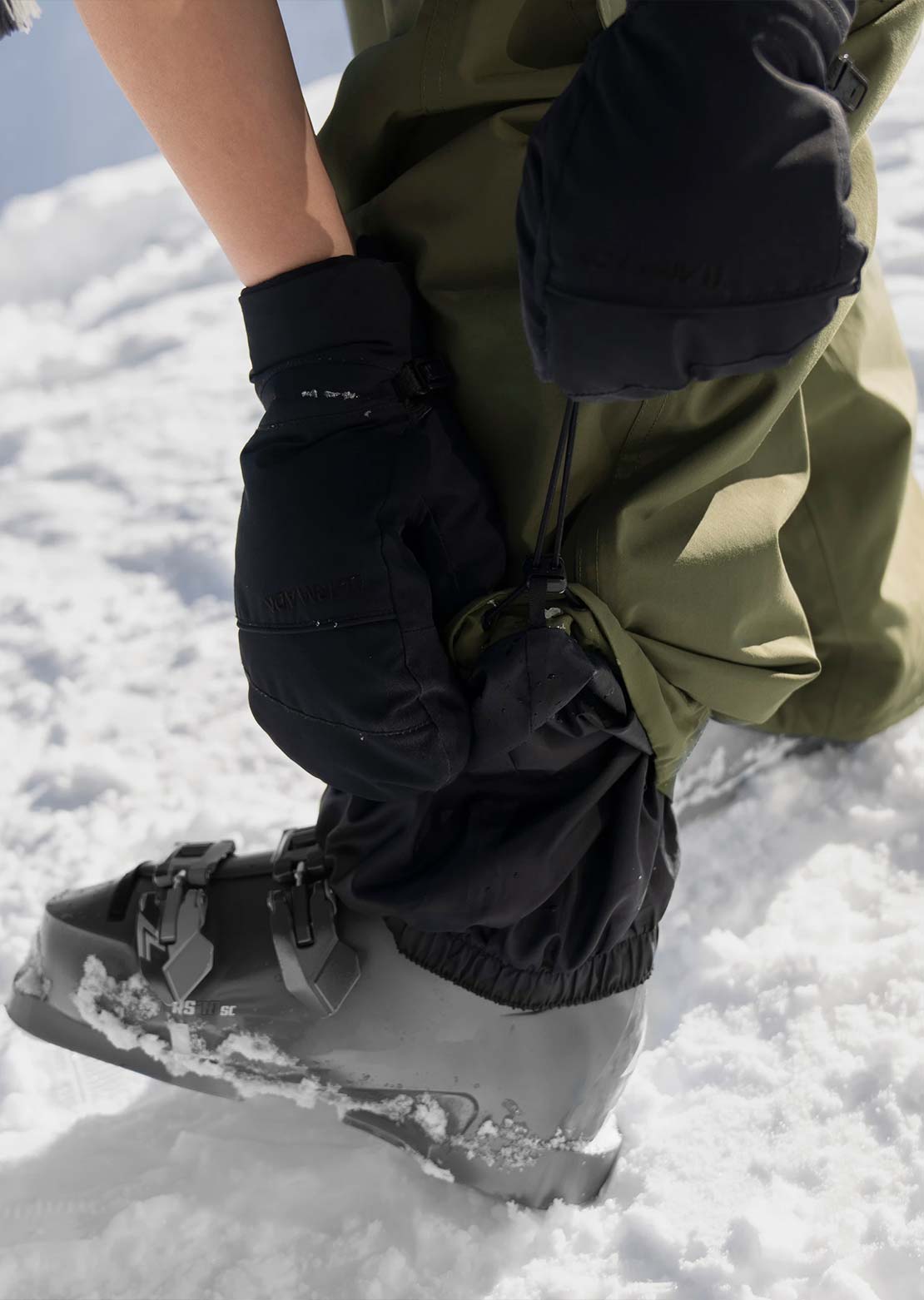 Armada Unisex Team Issue 2L Insulated Cargo Pants Olive