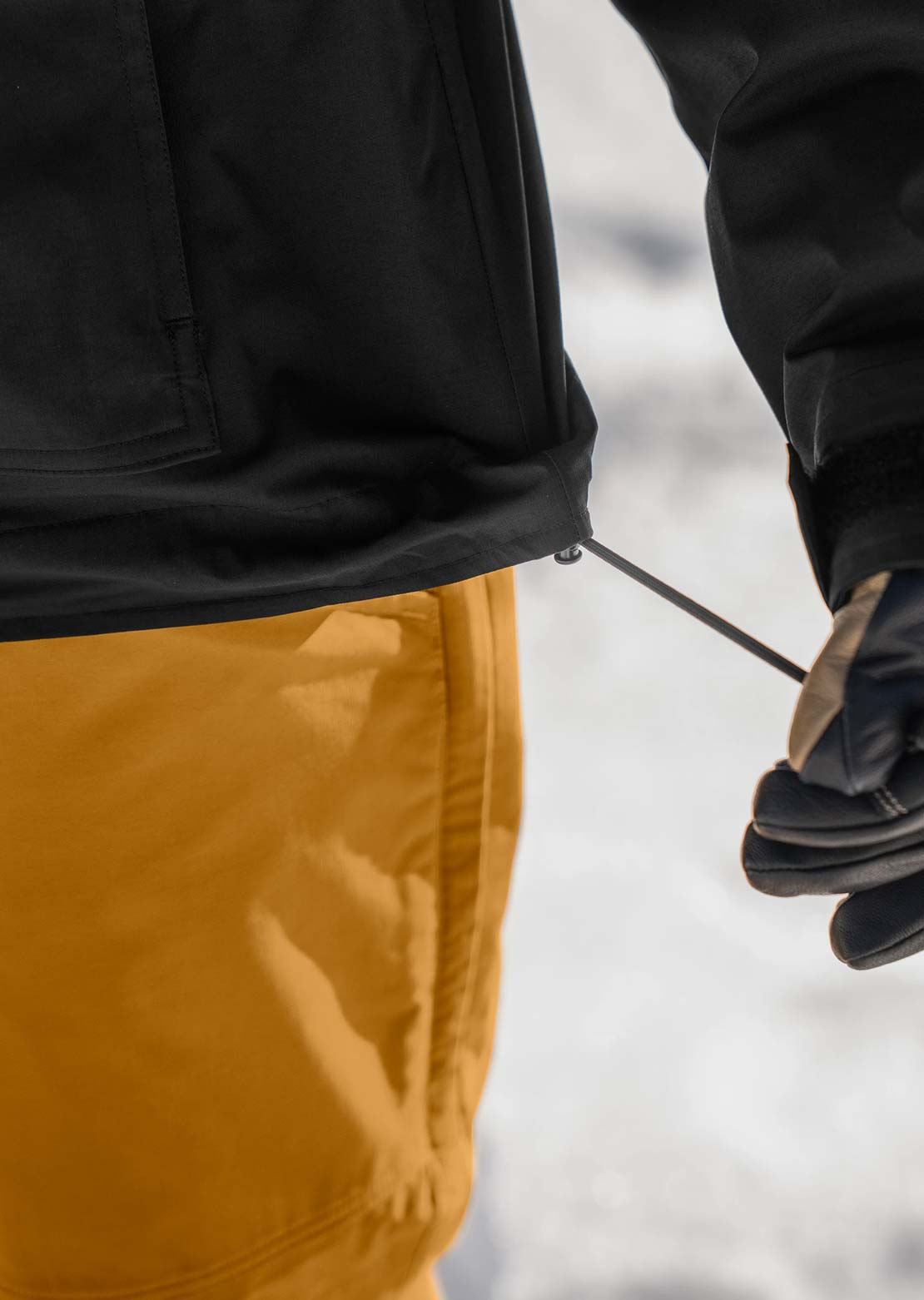 Armada Women's Elvy 2L Shell Jacket Black