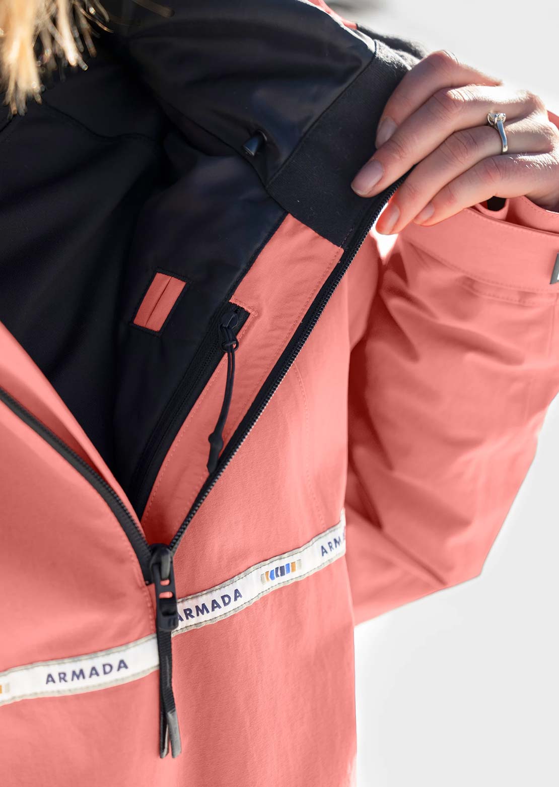 Armada Women's Madaket 2L Insulated Anorak Faded Rose