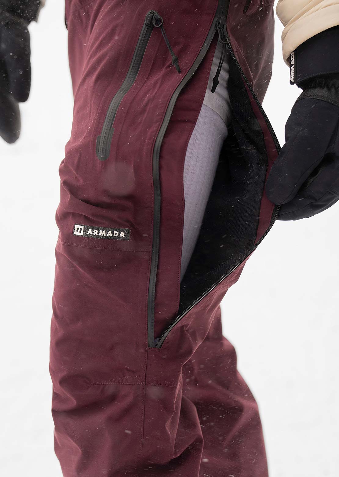 ARMADA Pascore 2L Bib - SASSAFRAS 【公式通販】