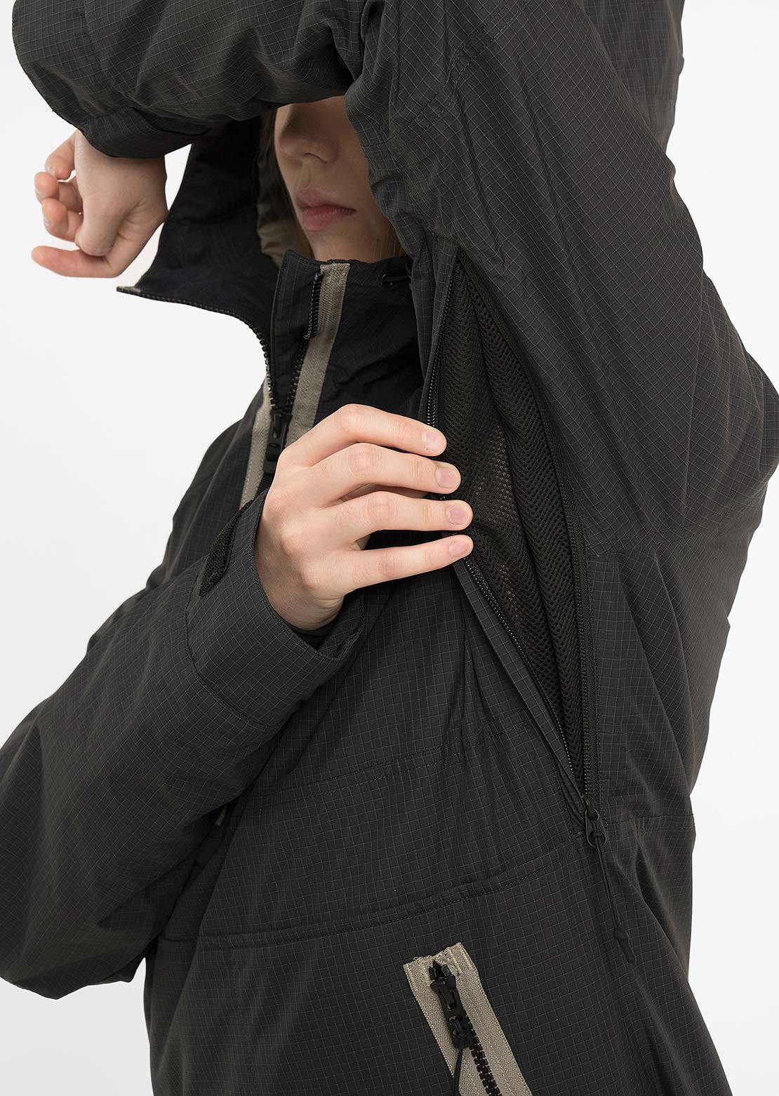 Armada Women&#39;s Rosalie 2L Insulated Anorak Black/Sage