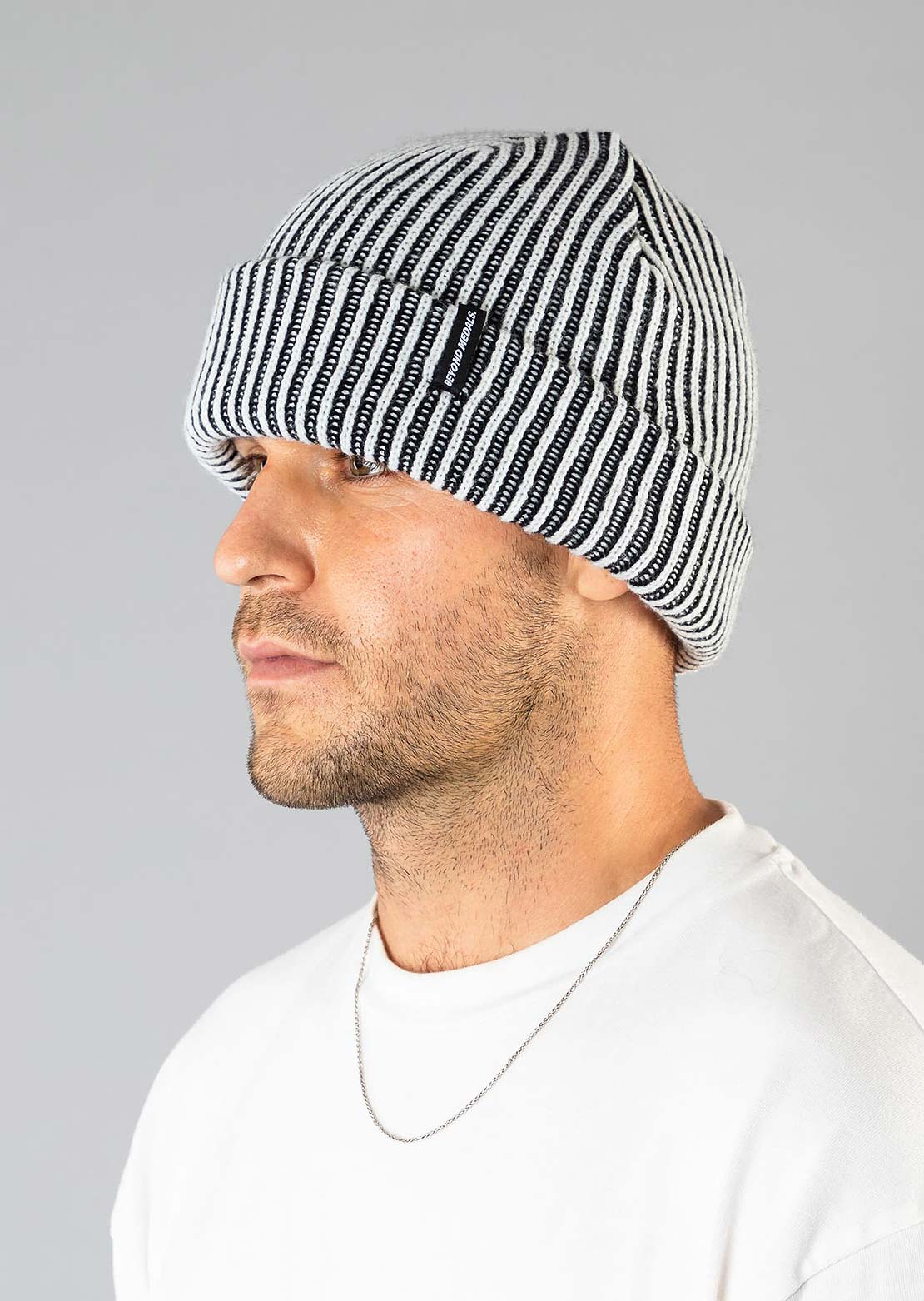 Beyond Medals Men&#39;s BM Short Beanie White