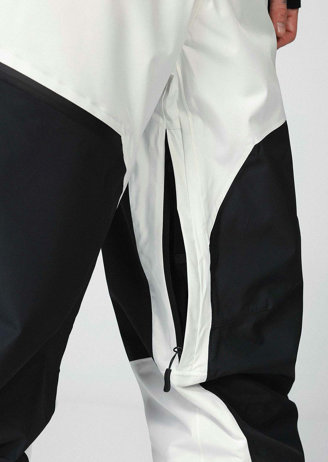 Beyond Medals Unisex Zip 2L Pant Cloud Dancer