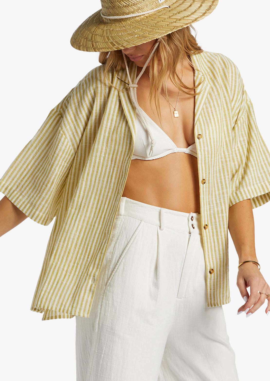 Billabong Women&#39;s Beach Side Cotton Button Up Shirt Moss Joy