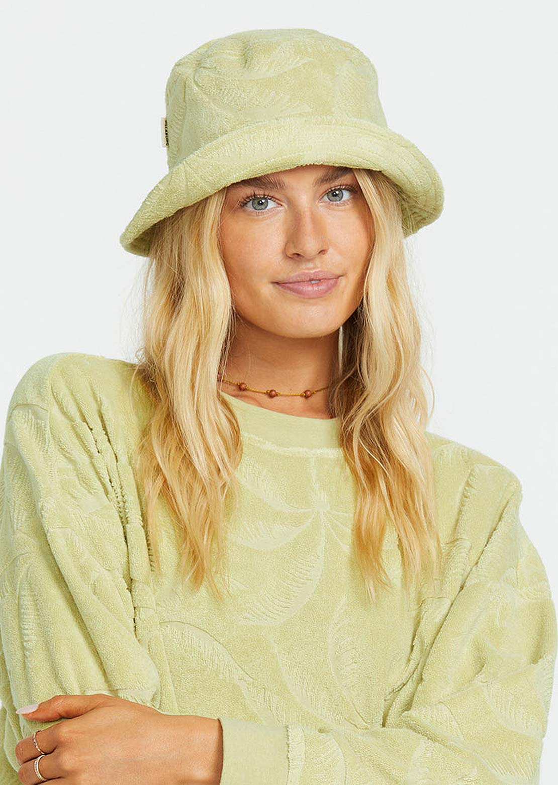 Billabong Women&#39;s Jacquard Beach Bucket Hat Wasabi