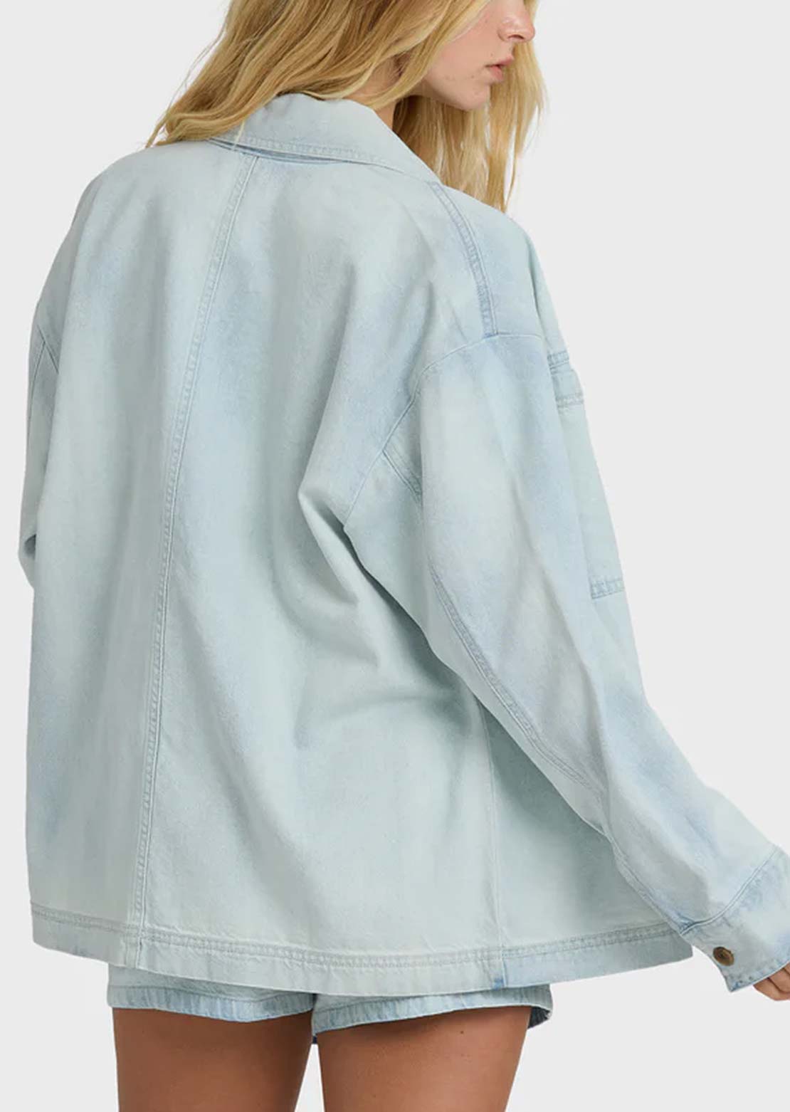 Billabong Women's Jade Saltwashed Woven Button Up Shirt Blue Mist