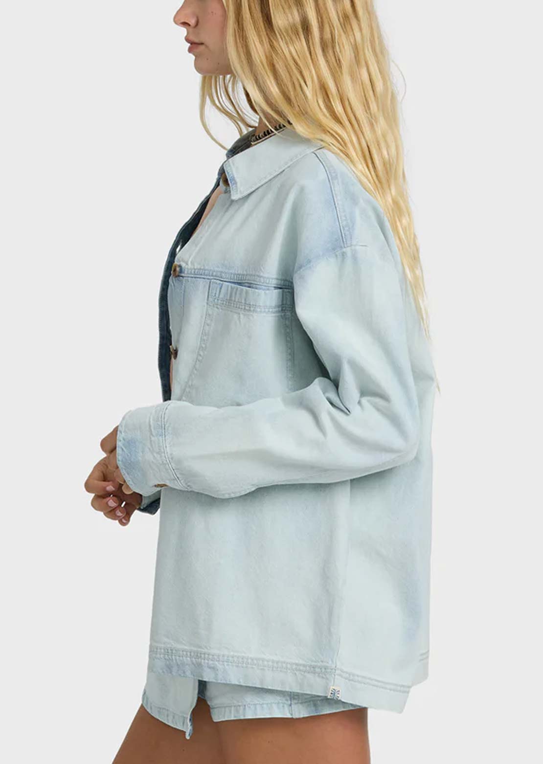 Billabong Women's Jade Saltwashed Woven Button Up Shirt Blue Mist