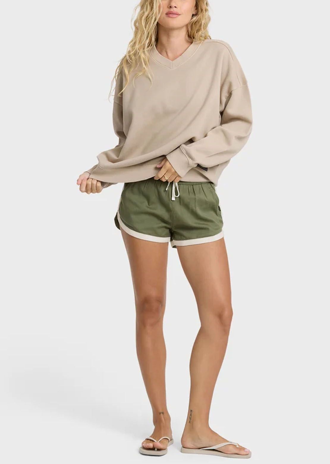 Billabong Women's That Life V Neck Crew Fleece Cobblestone