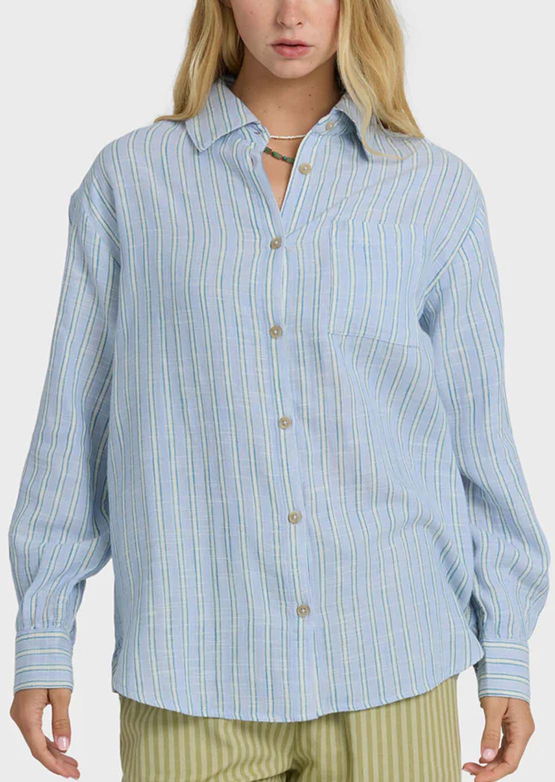 Billabong Women's Wanderer Printed Woven Button Up Shirt Twilight Blue