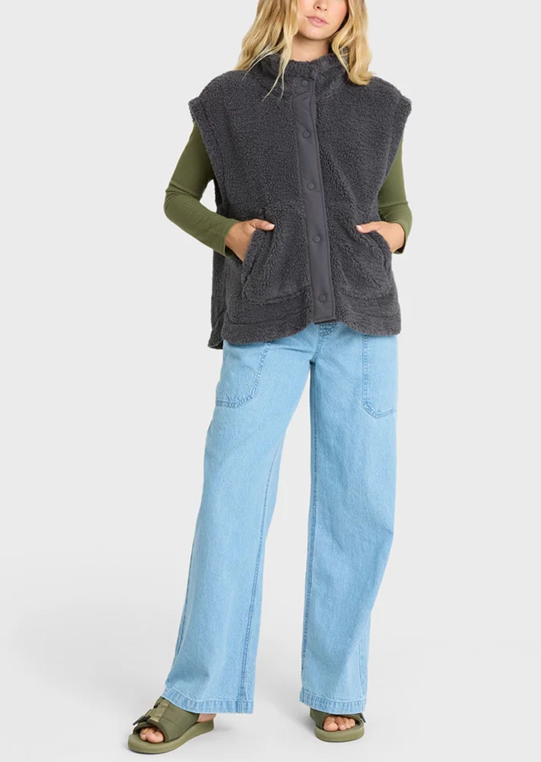 Billabong Women's Waver Sherpa Vest Black Sands