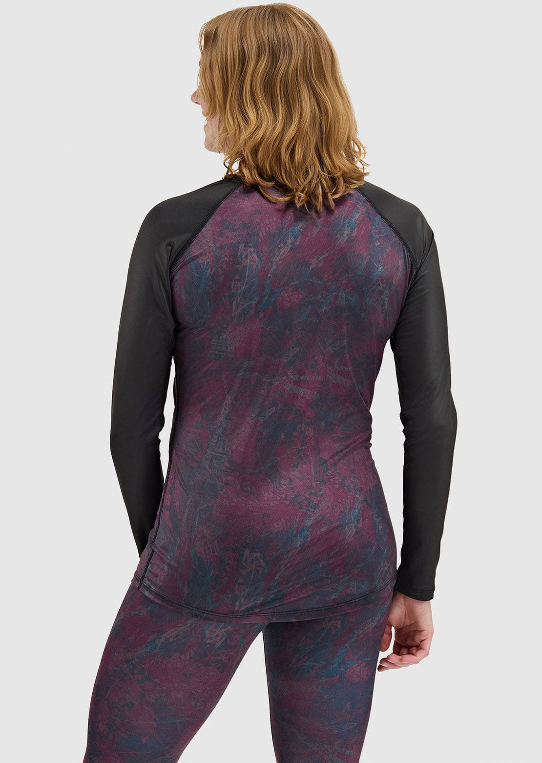 Blackstrap Women's Skyliner Crewneck Base Layer Top Pulse Cherry