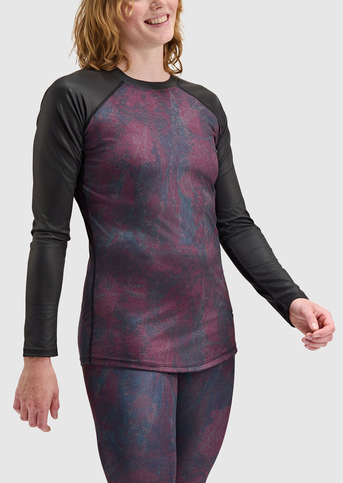Blackstrap Women's Skyliner Crewneck Base Layer Top Pulse Cherry
